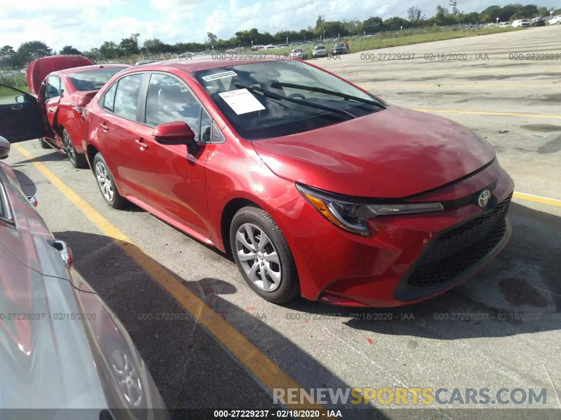 1 Photograph of a damaged car 5YFEPRAE6LP082620 TOYOTA COROLLA 2020