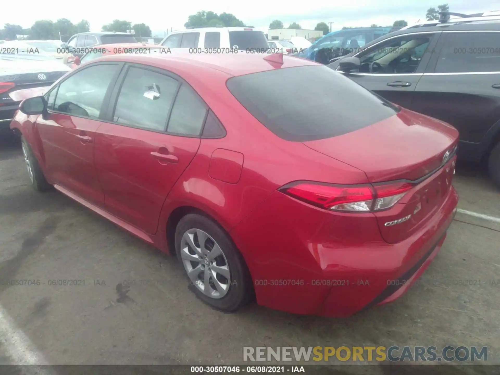 3 Photograph of a damaged car 5YFEPRAE6LP083069 TOYOTA COROLLA 2020