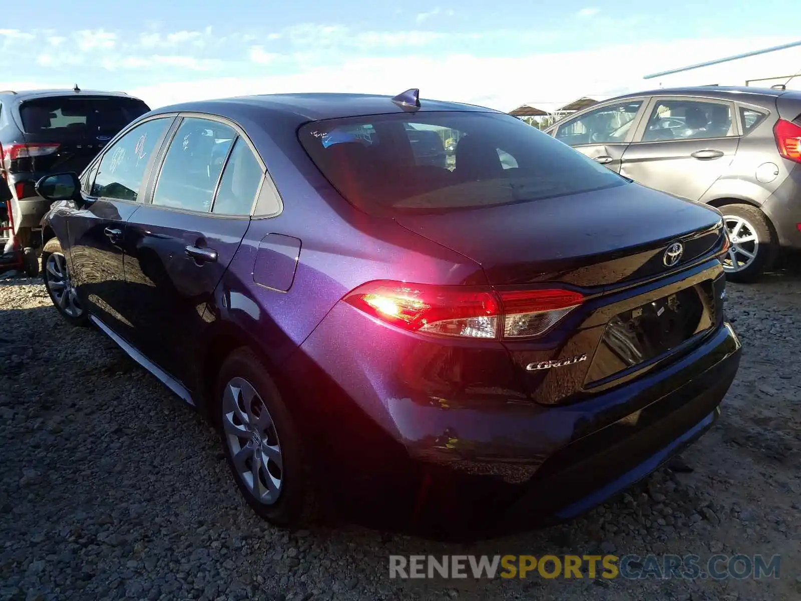 3 Photograph of a damaged car 5YFEPRAE6LP084691 TOYOTA COROLLA 2020