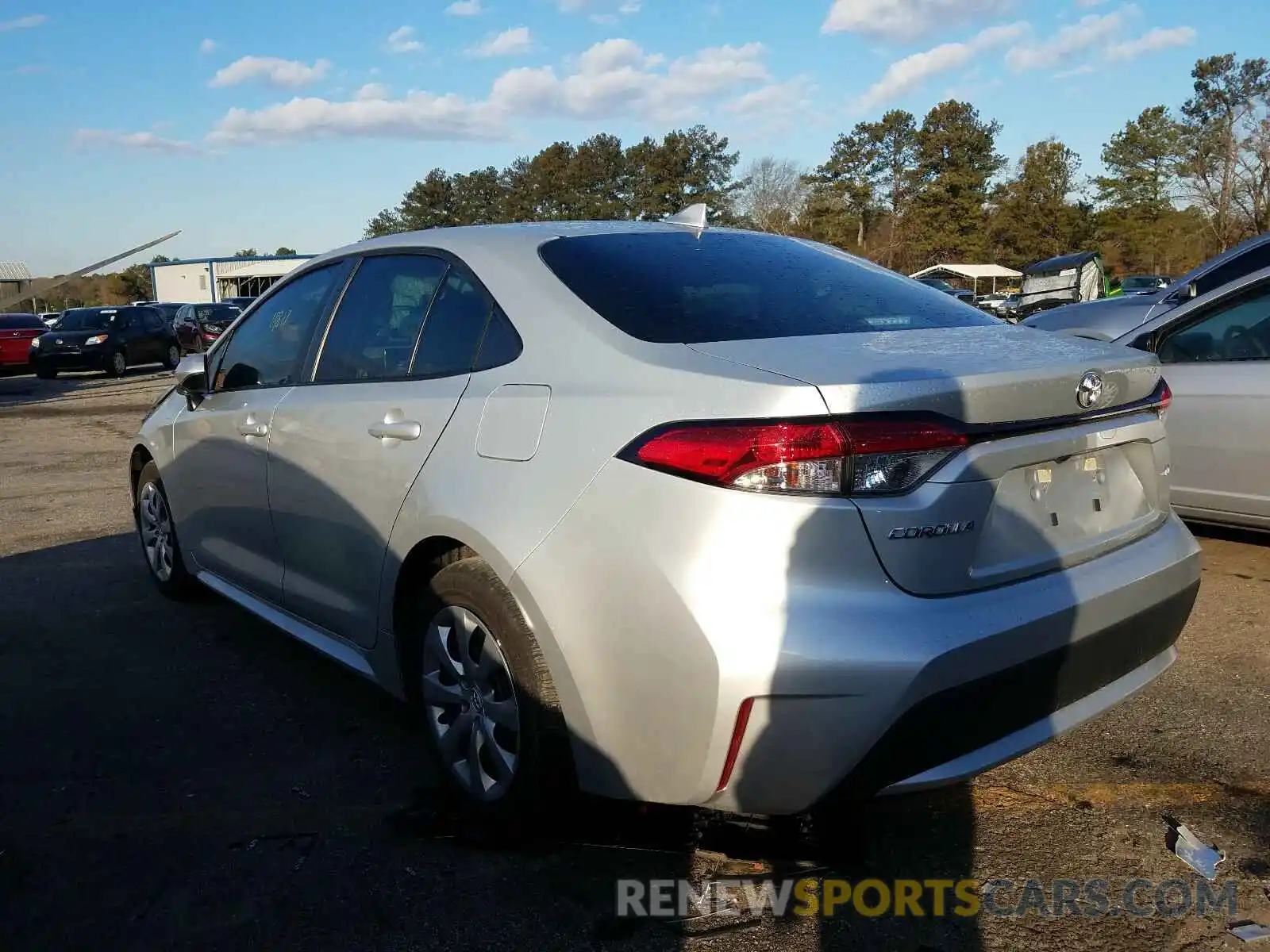 3 Photograph of a damaged car 5YFEPRAE6LP086103 TOYOTA COROLLA 2020