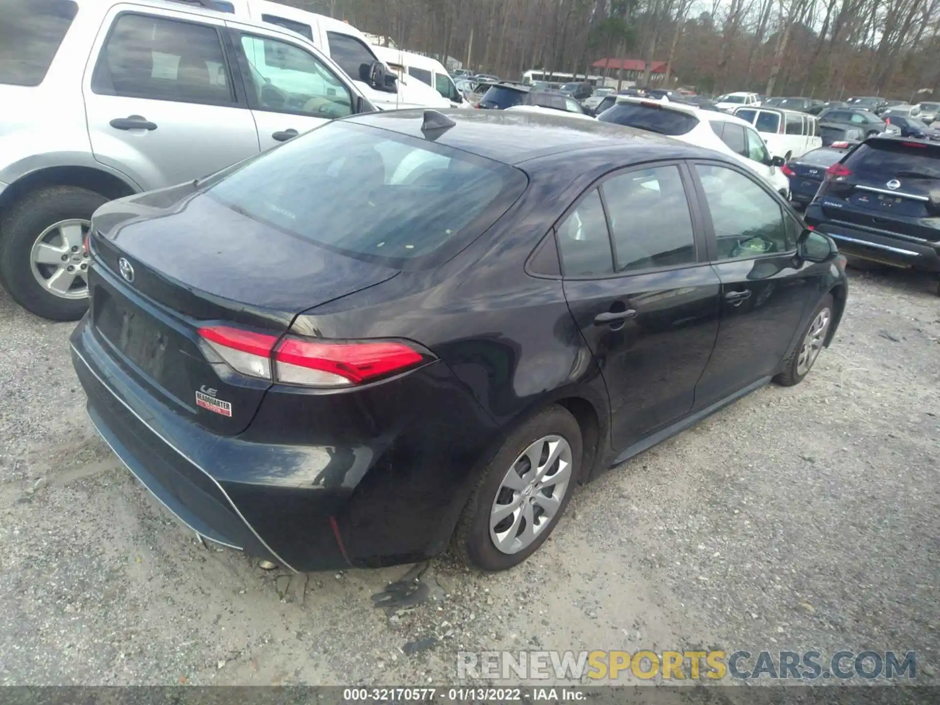 4 Photograph of a damaged car 5YFEPRAE6LP086456 TOYOTA COROLLA 2020