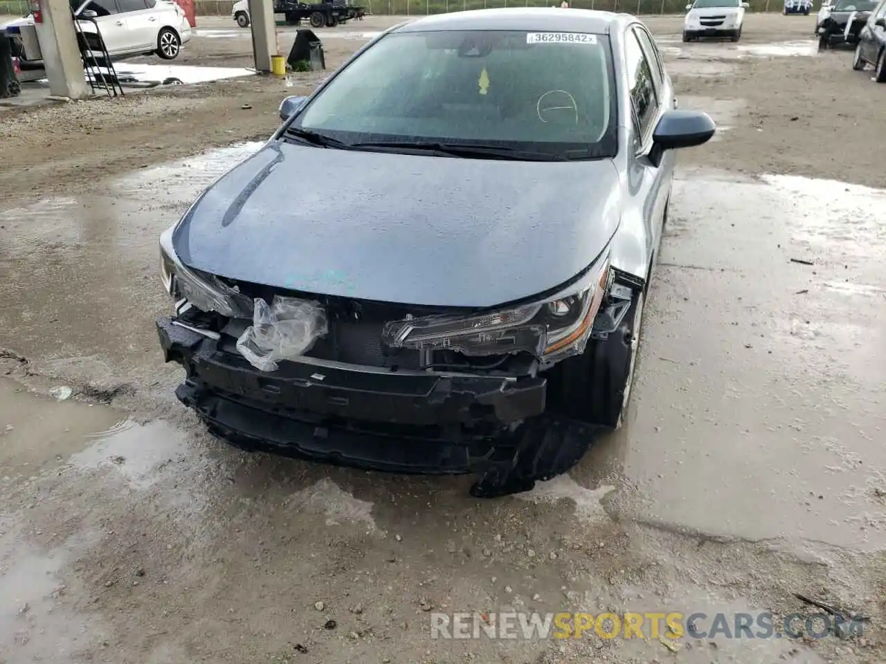 9 Photograph of a damaged car 5YFEPRAE6LP087414 TOYOTA COROLLA 2020