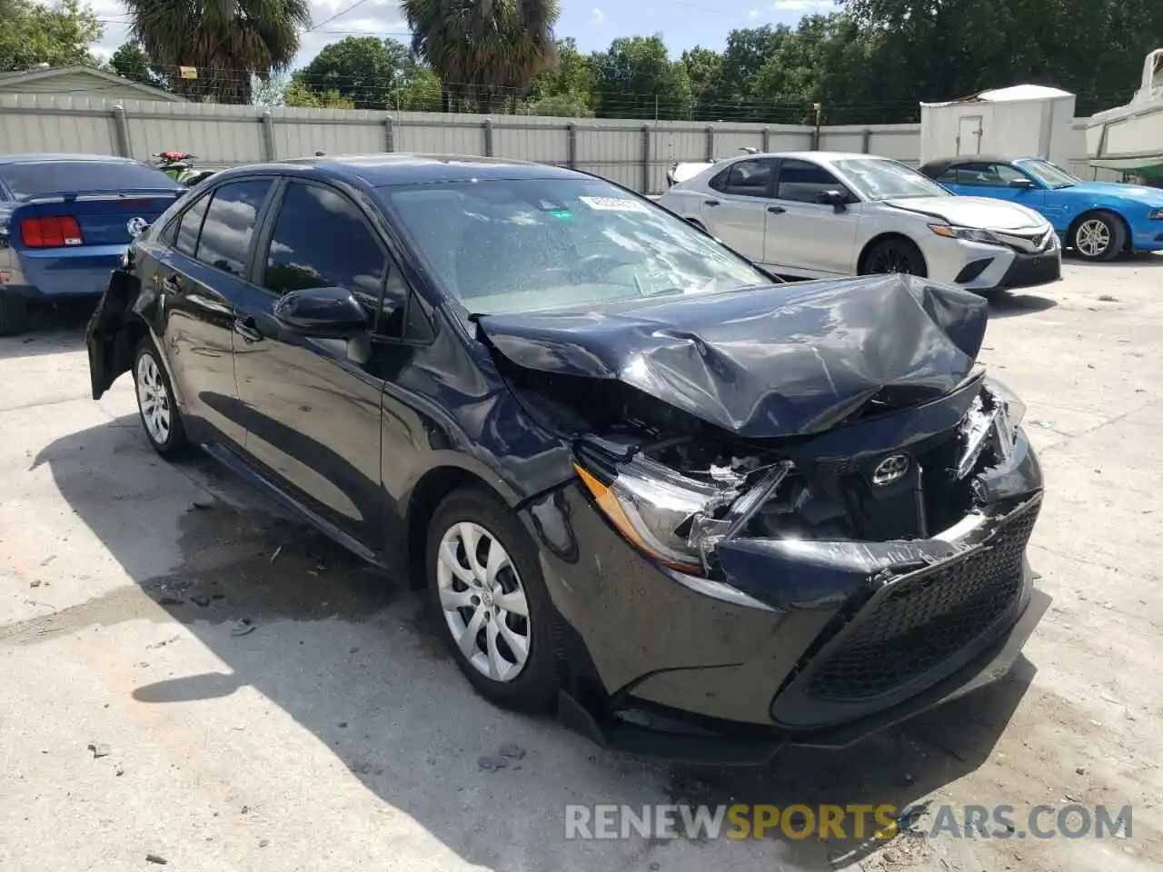 1 Photograph of a damaged car 5YFEPRAE6LP087431 TOYOTA COROLLA 2020