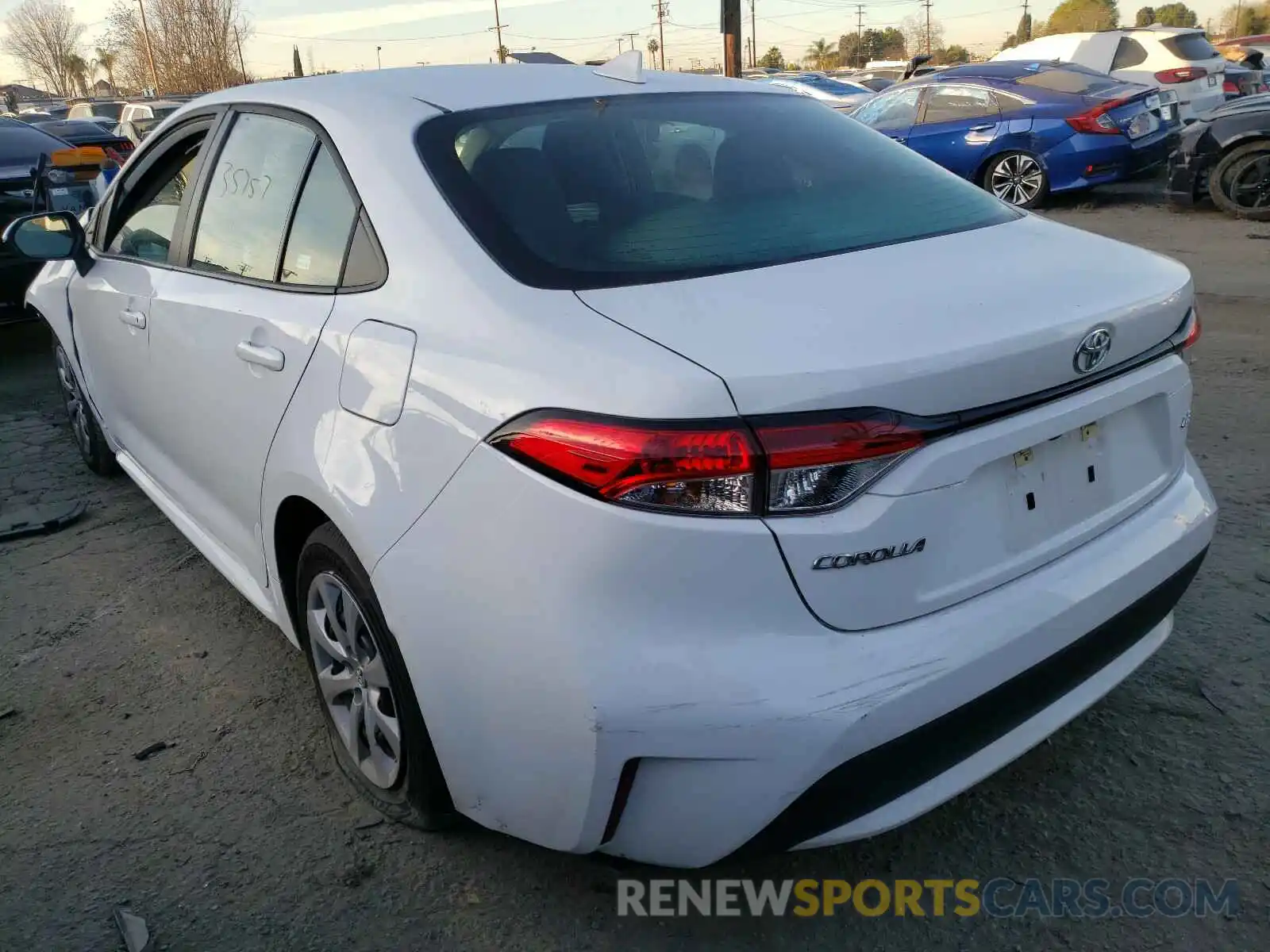 3 Photograph of a damaged car 5YFEPRAE6LP087722 TOYOTA COROLLA 2020