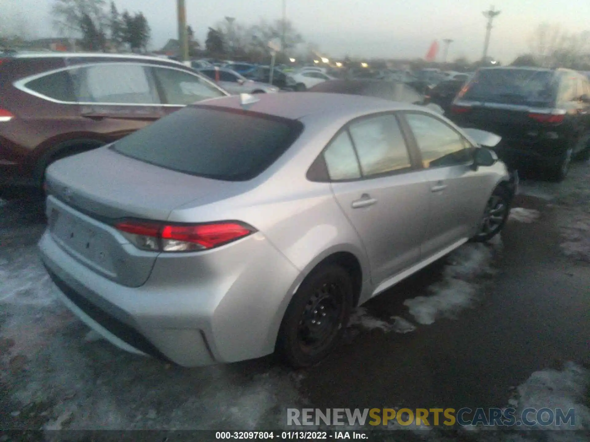 4 Photograph of a damaged car 5YFEPRAE6LP088126 TOYOTA COROLLA 2020