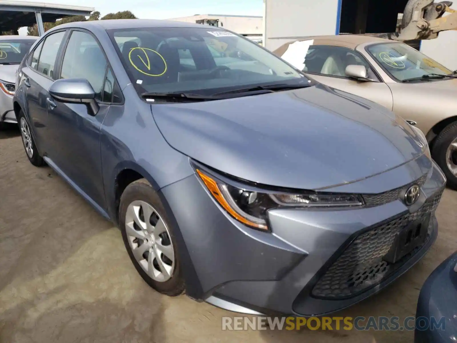 1 Photograph of a damaged car 5YFEPRAE6LP088420 TOYOTA COROLLA 2020