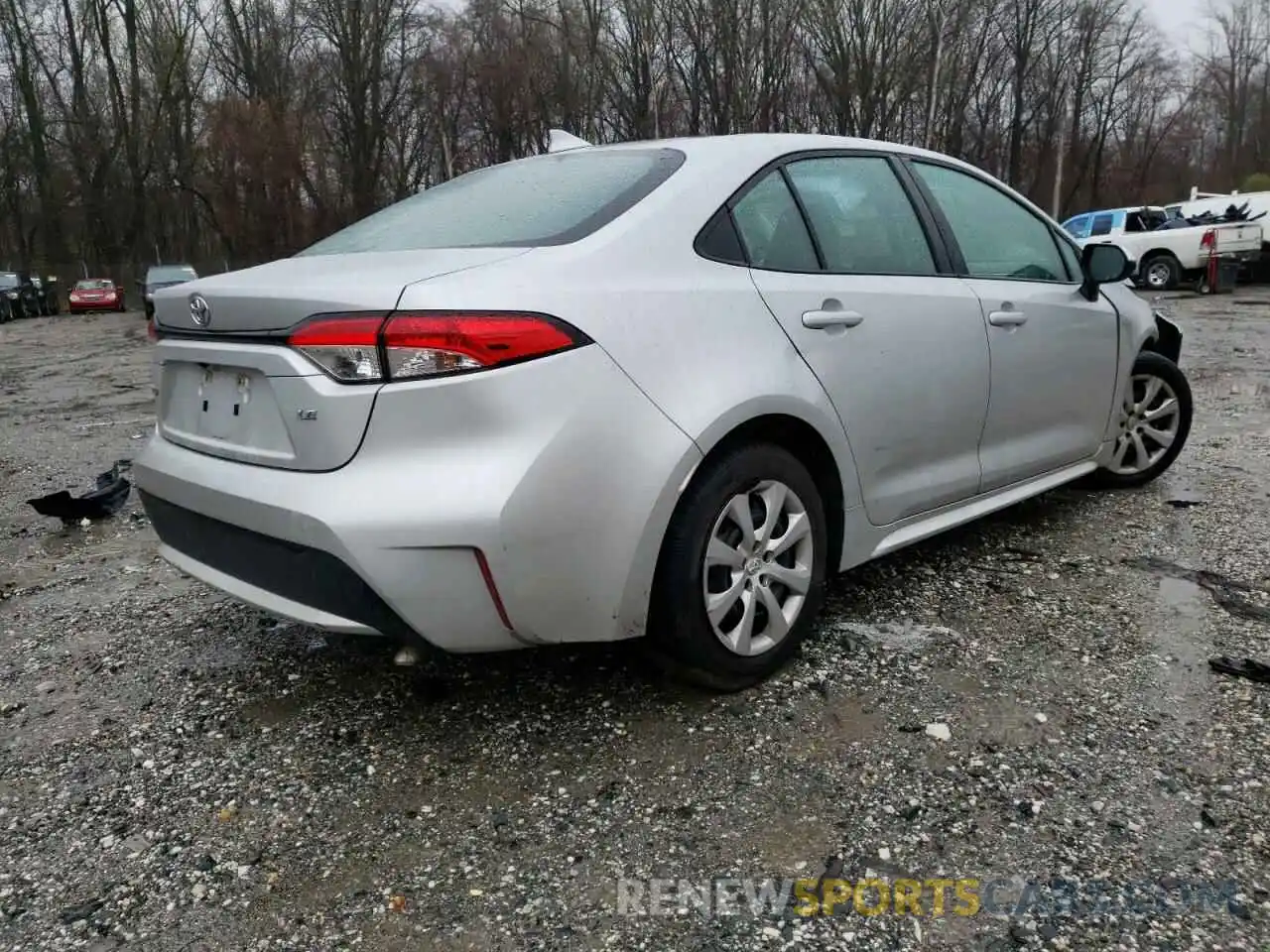 4 Photograph of a damaged car 5YFEPRAE6LP088949 TOYOTA COROLLA 2020