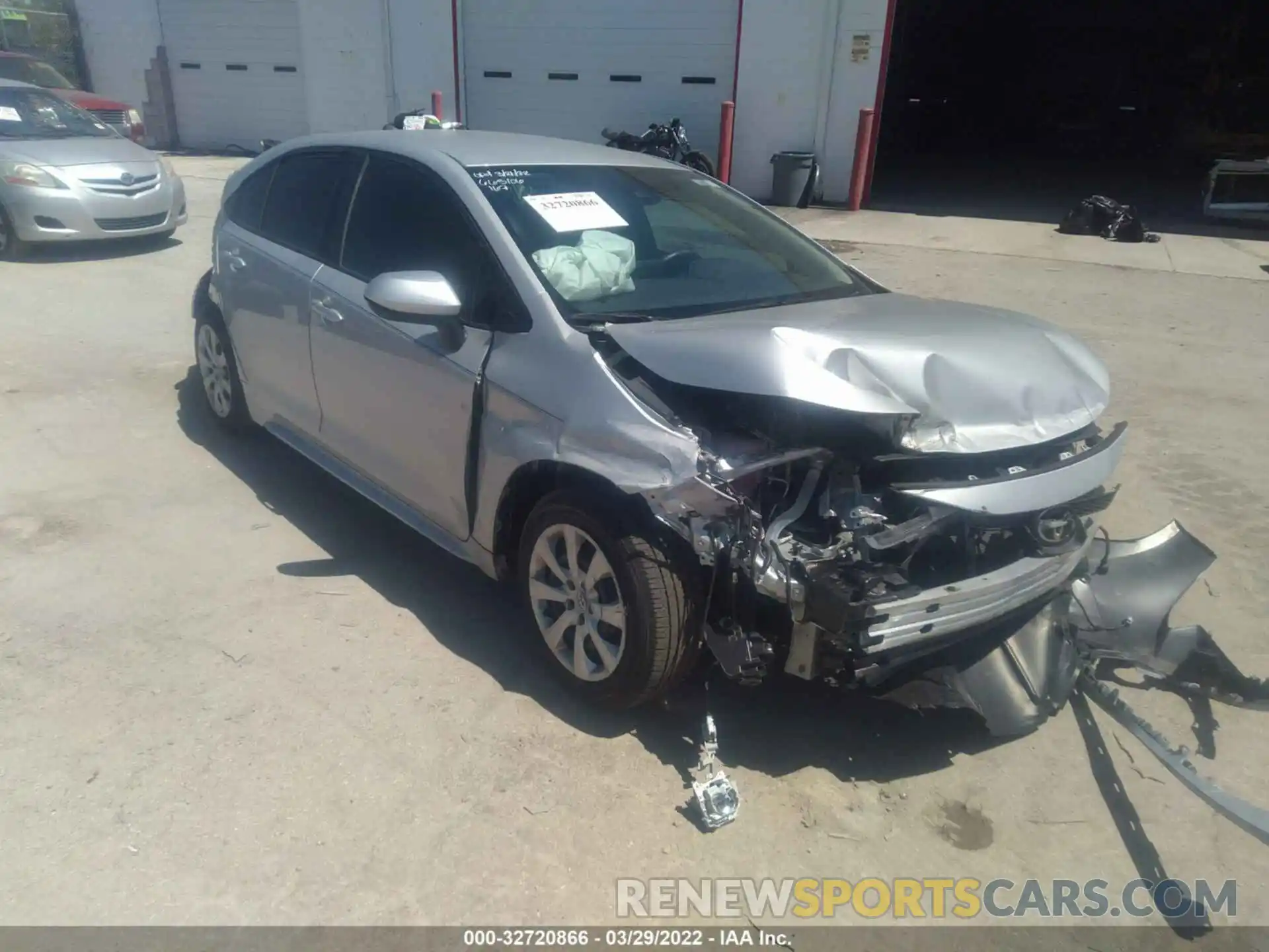 1 Photograph of a damaged car 5YFEPRAE6LP089115 TOYOTA COROLLA 2020