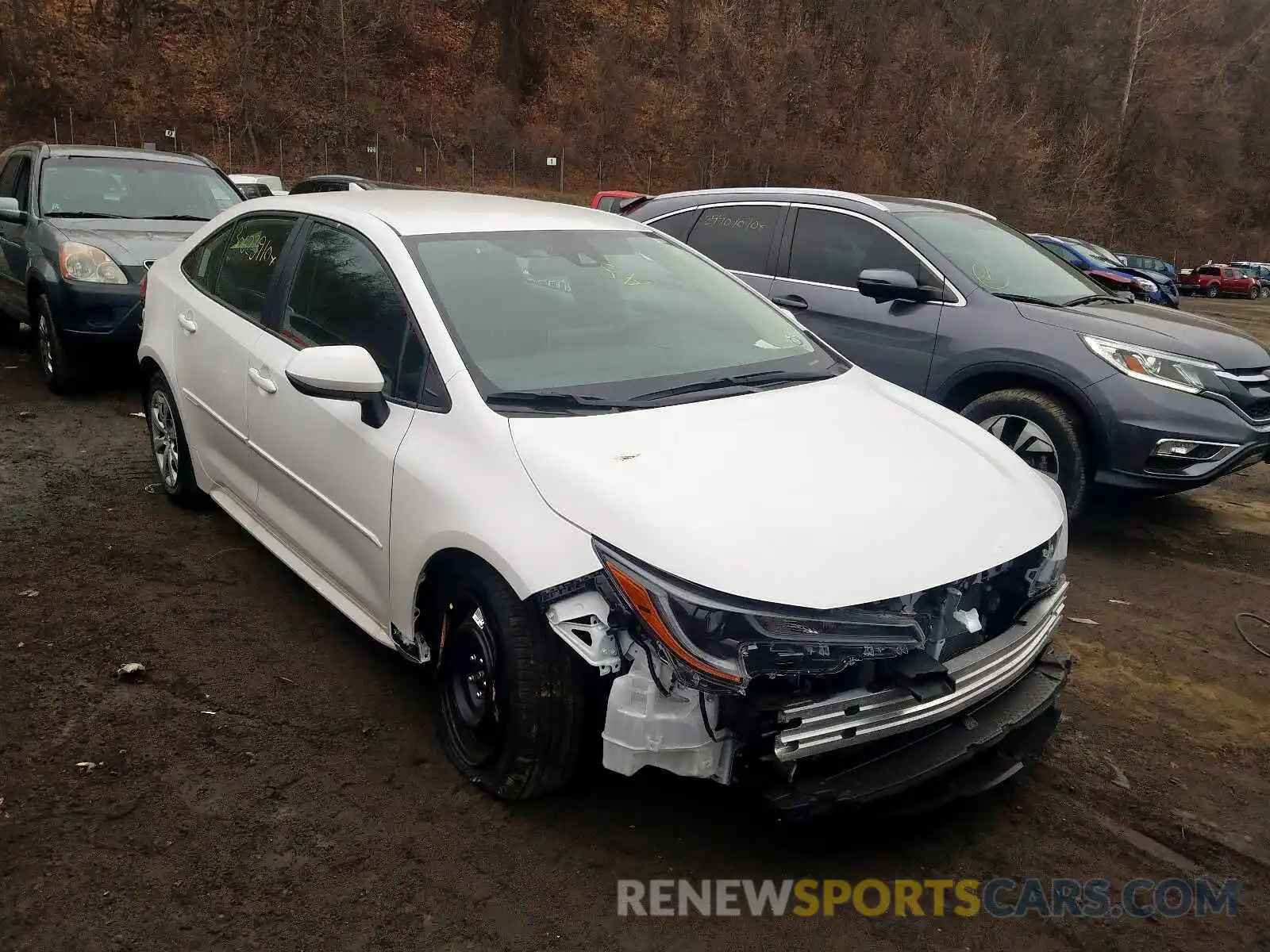 1 Photograph of a damaged car 5YFEPRAE6LP089616 TOYOTA COROLLA 2020