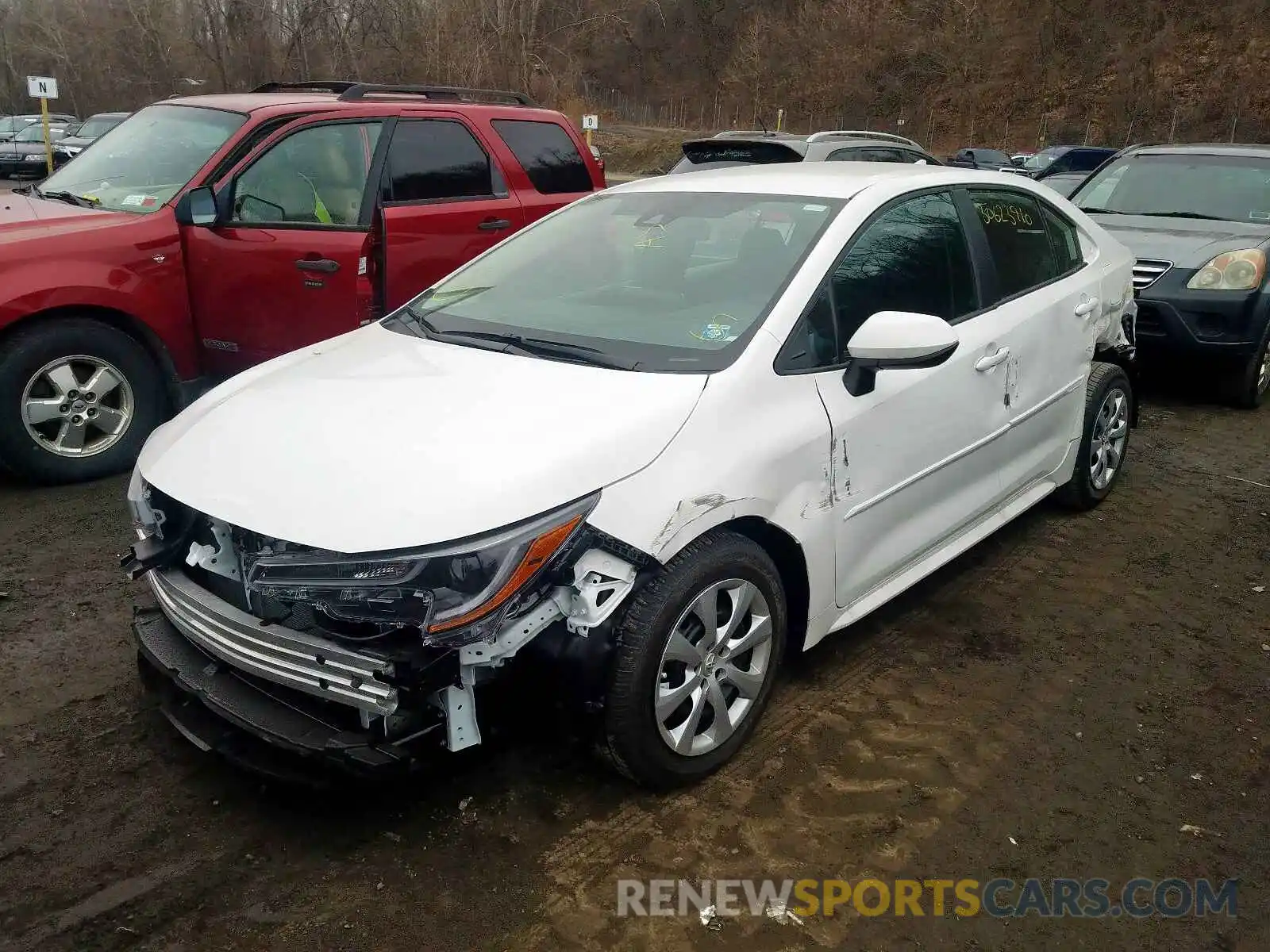 2 Photograph of a damaged car 5YFEPRAE6LP089616 TOYOTA COROLLA 2020