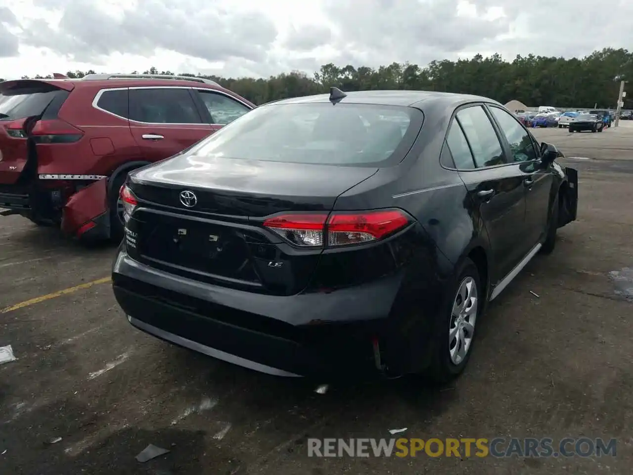 4 Photograph of a damaged car 5YFEPRAE6LP090314 TOYOTA COROLLA 2020