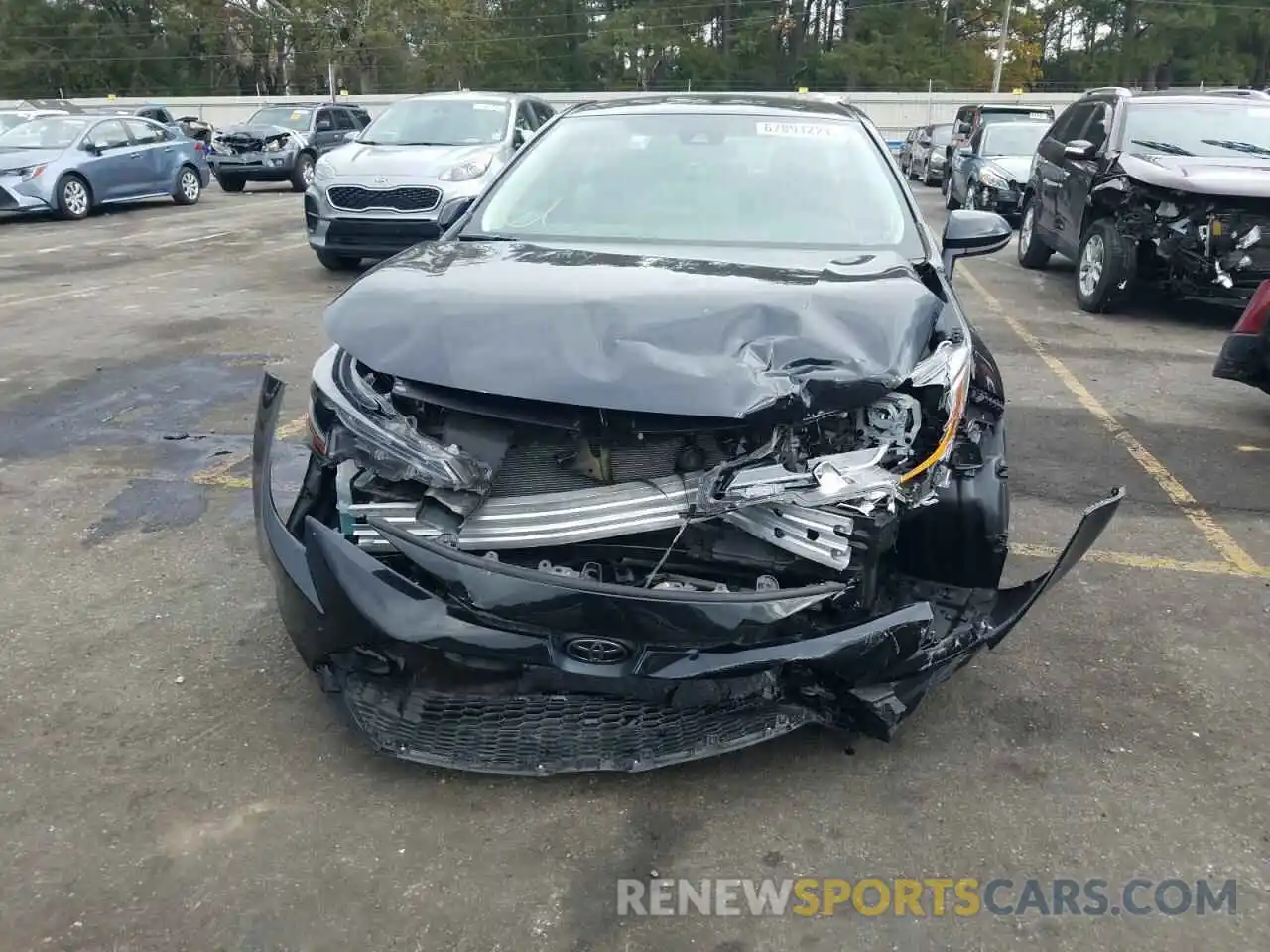 9 Photograph of a damaged car 5YFEPRAE6LP090314 TOYOTA COROLLA 2020