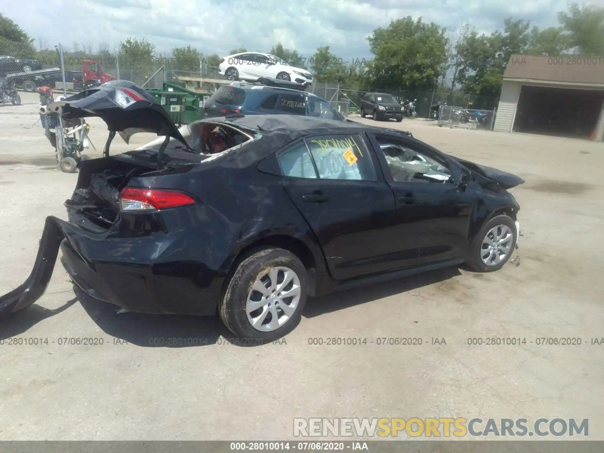 4 Photograph of a damaged car 5YFEPRAE6LP090555 TOYOTA COROLLA 2020