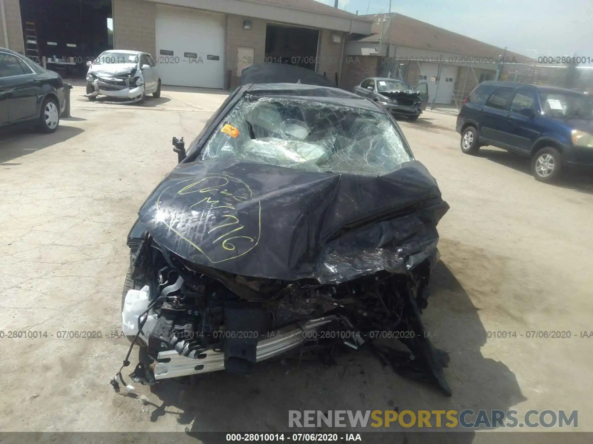 6 Photograph of a damaged car 5YFEPRAE6LP090555 TOYOTA COROLLA 2020