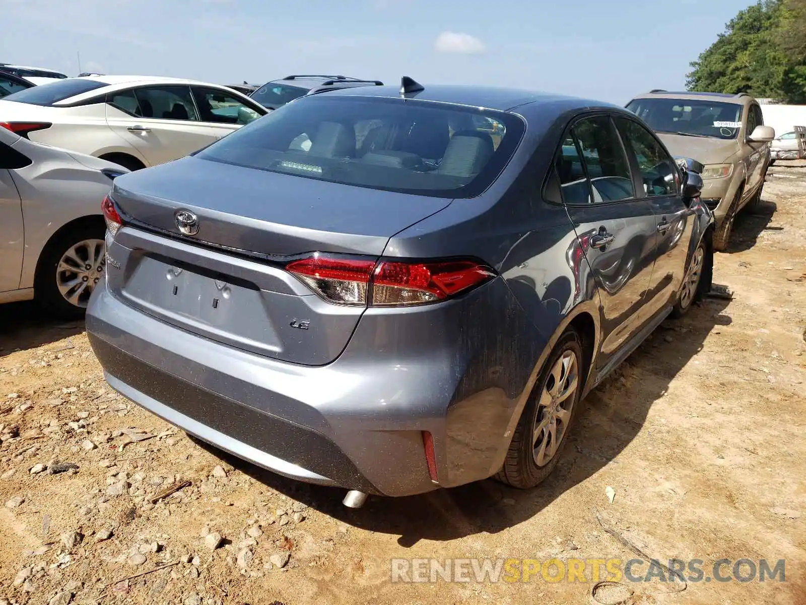 4 Photograph of a damaged car 5YFEPRAE6LP090622 TOYOTA COROLLA 2020