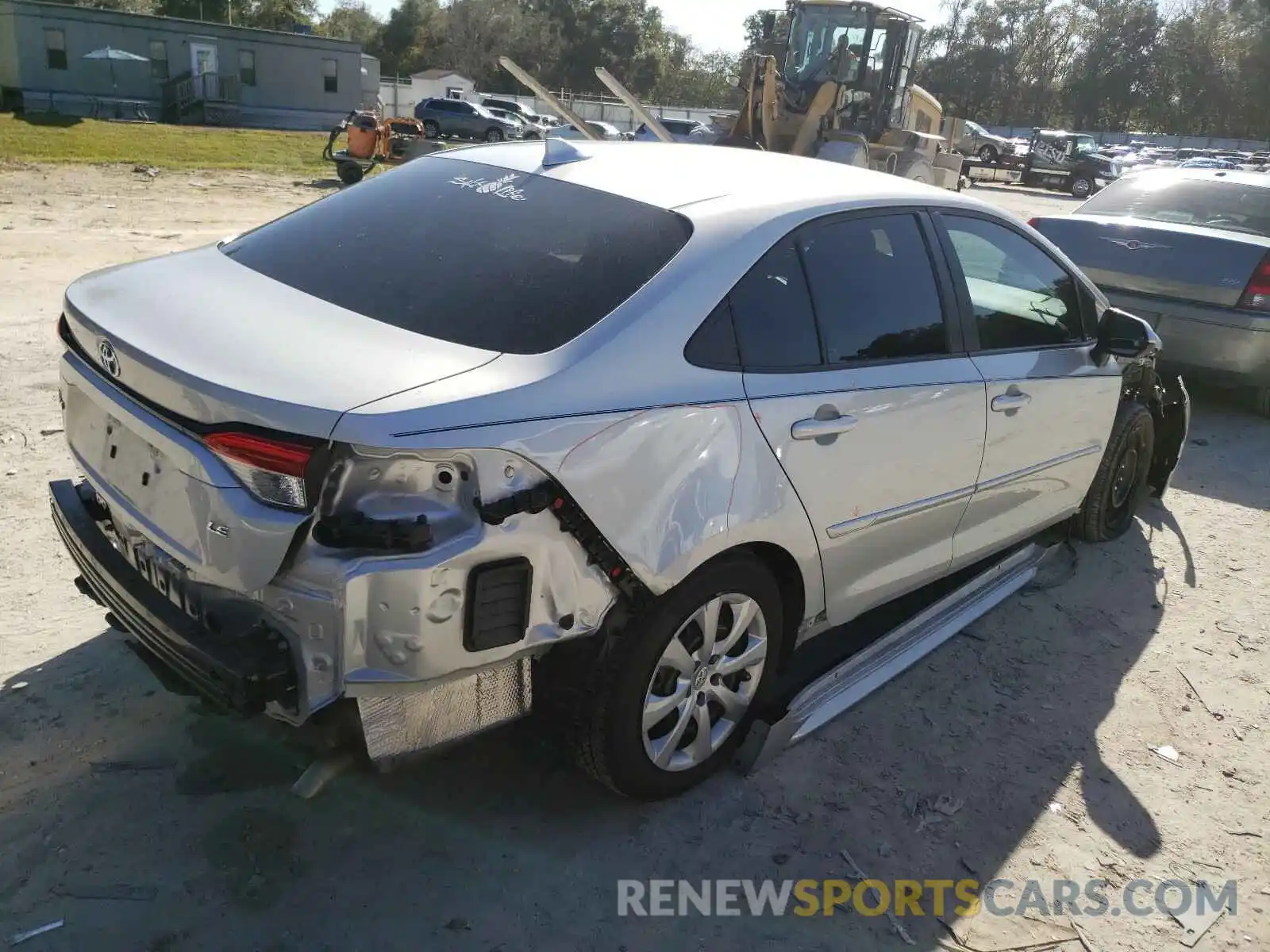 4 Photograph of a damaged car 5YFEPRAE6LP090796 TOYOTA COROLLA 2020