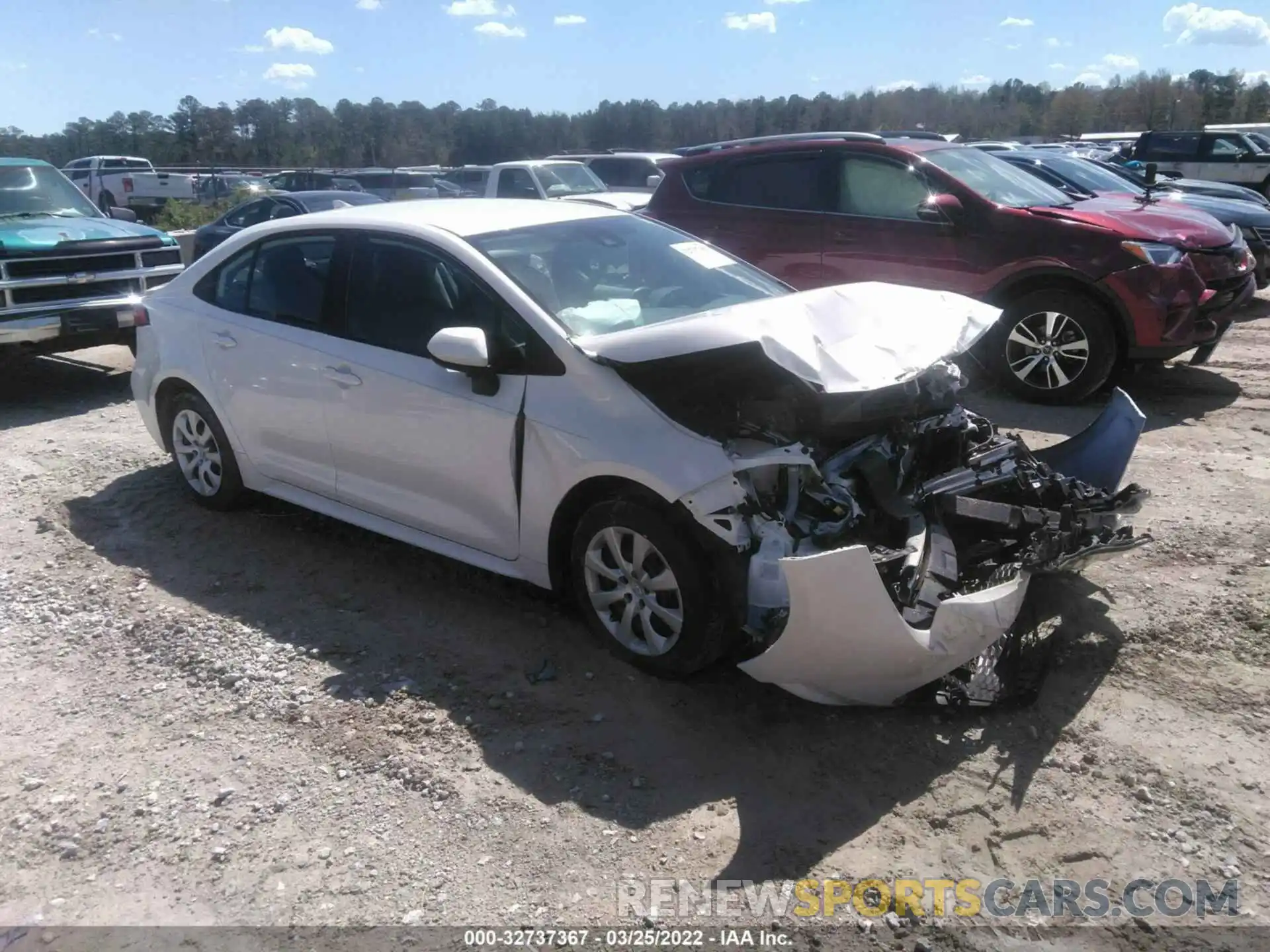 1 Photograph of a damaged car 5YFEPRAE6LP090815 TOYOTA COROLLA 2020