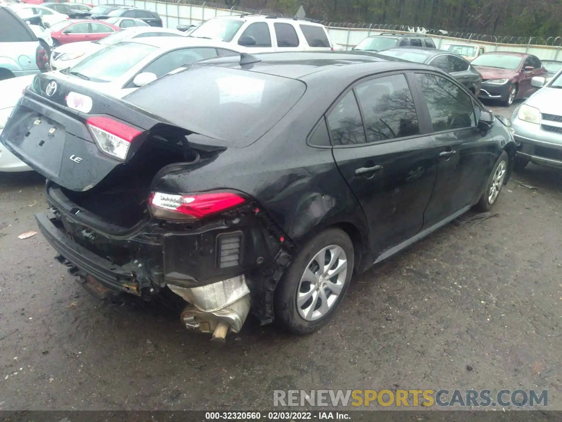 4 Photograph of a damaged car 5YFEPRAE6LP091494 TOYOTA COROLLA 2020