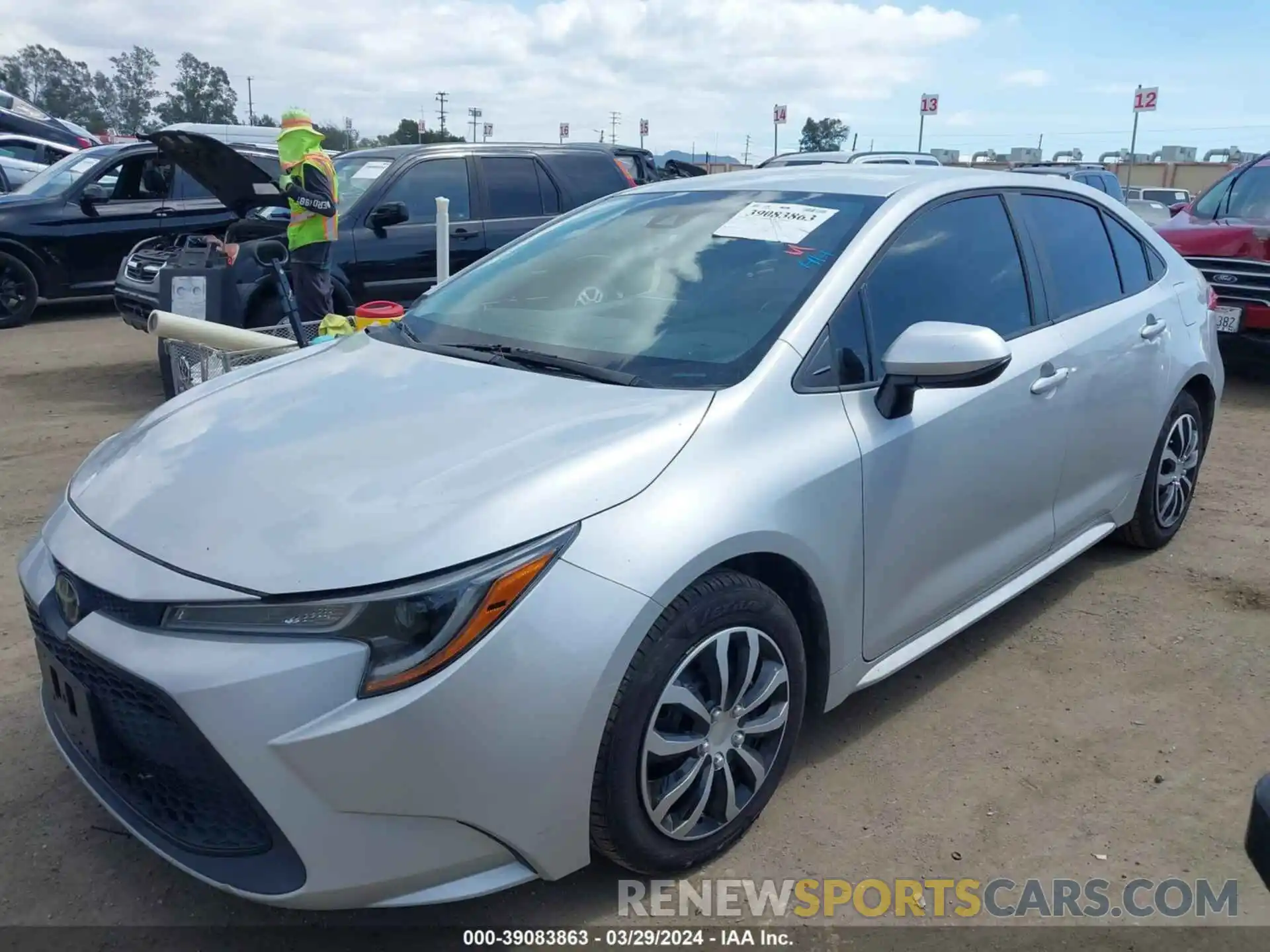 2 Photograph of a damaged car 5YFEPRAE6LP092001 TOYOTA COROLLA 2020