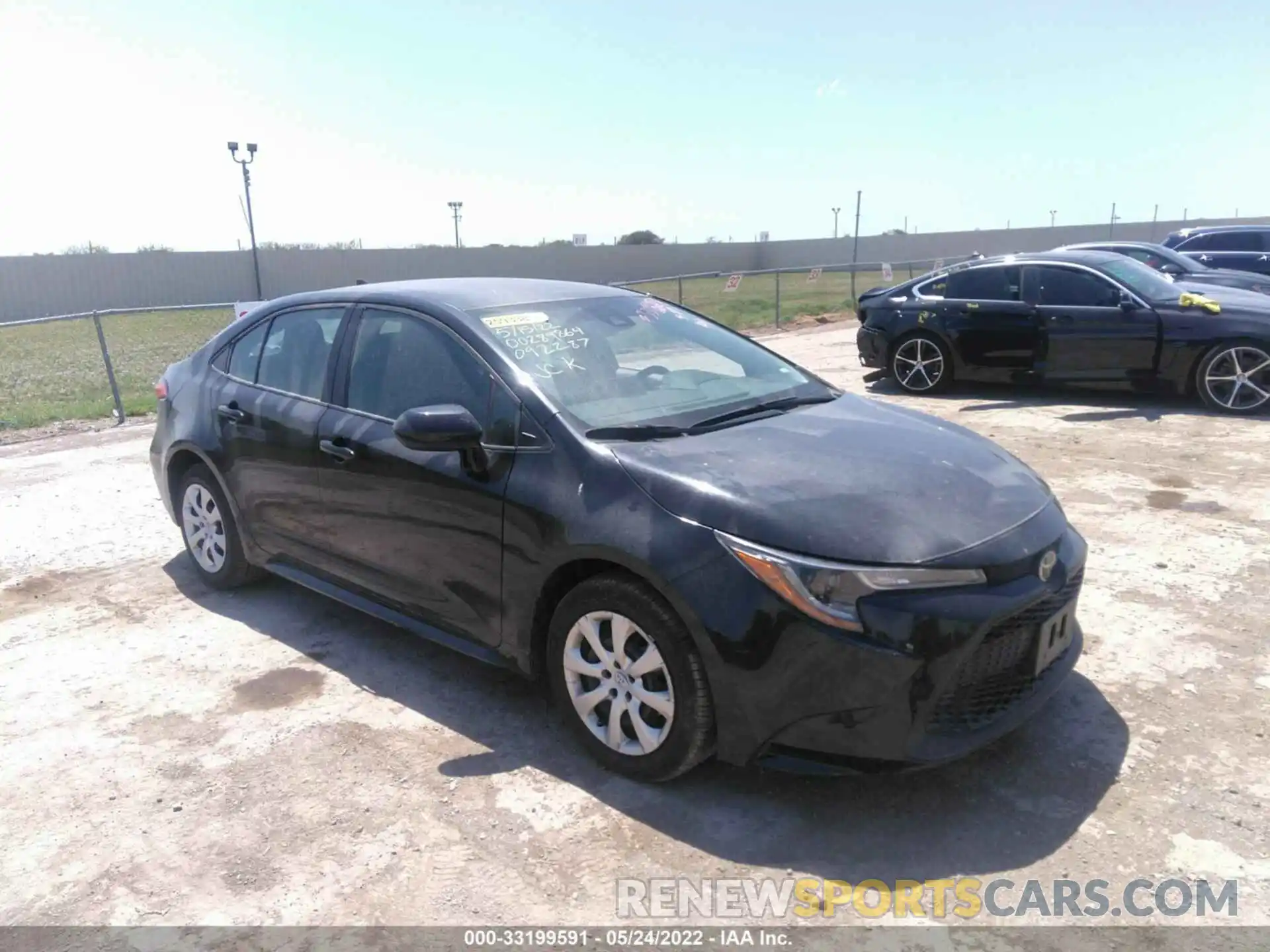 1 Photograph of a damaged car 5YFEPRAE6LP092287 TOYOTA COROLLA 2020