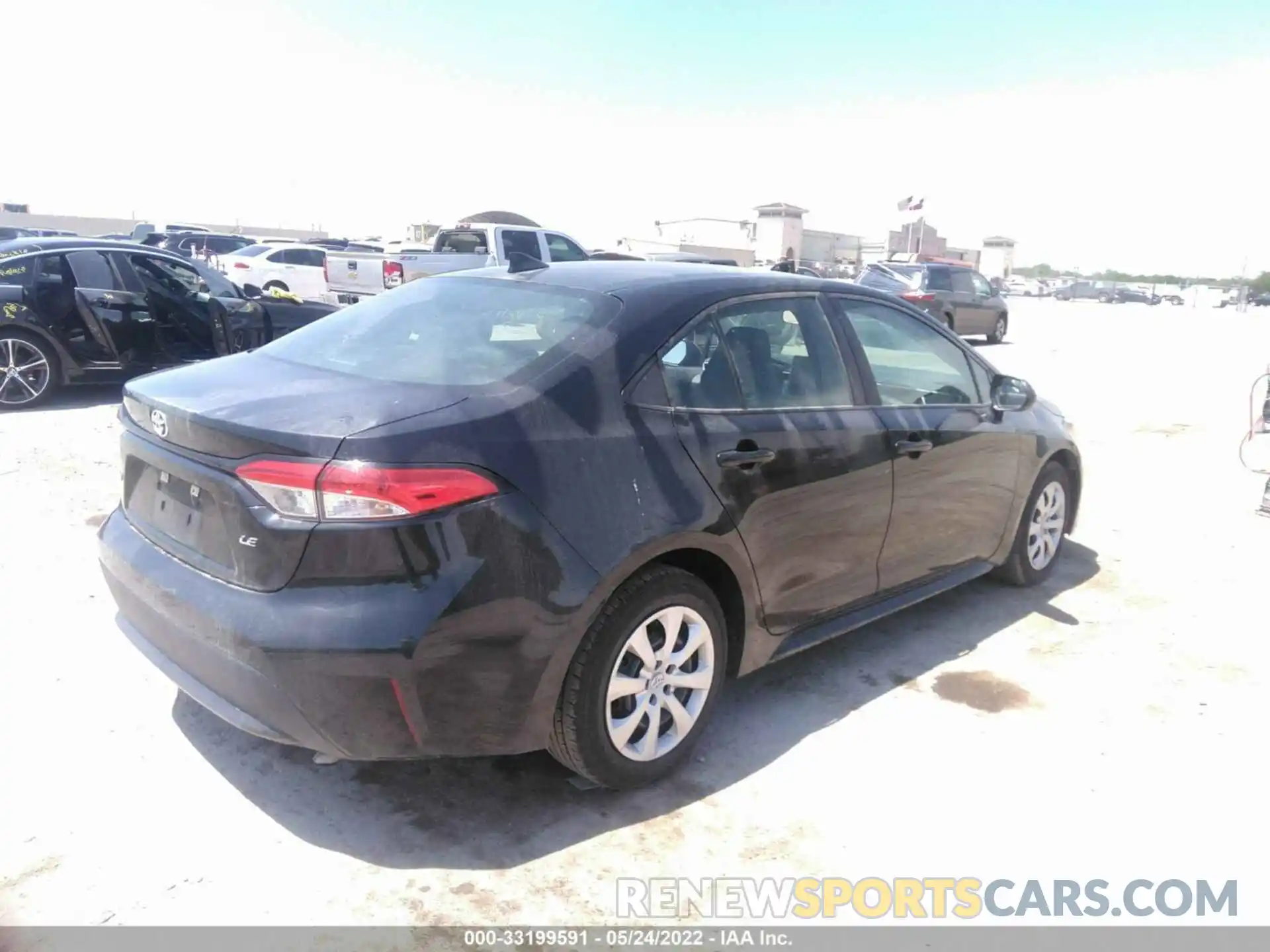 4 Photograph of a damaged car 5YFEPRAE6LP092287 TOYOTA COROLLA 2020