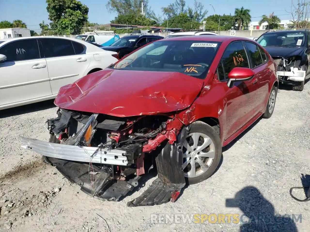 2 Photograph of a damaged car 5YFEPRAE6LP093035 TOYOTA COROLLA 2020