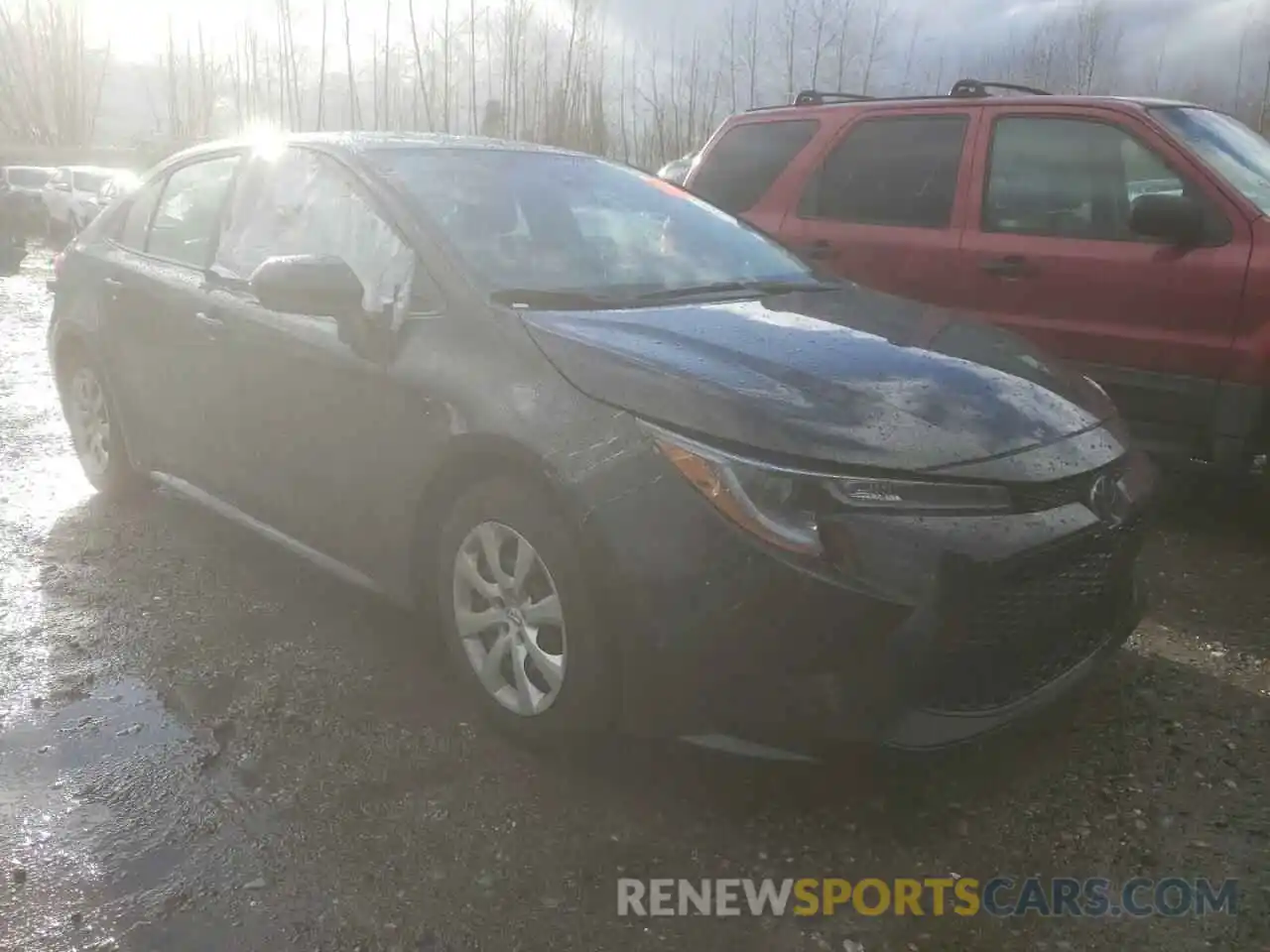 1 Photograph of a damaged car 5YFEPRAE6LP094461 TOYOTA COROLLA 2020