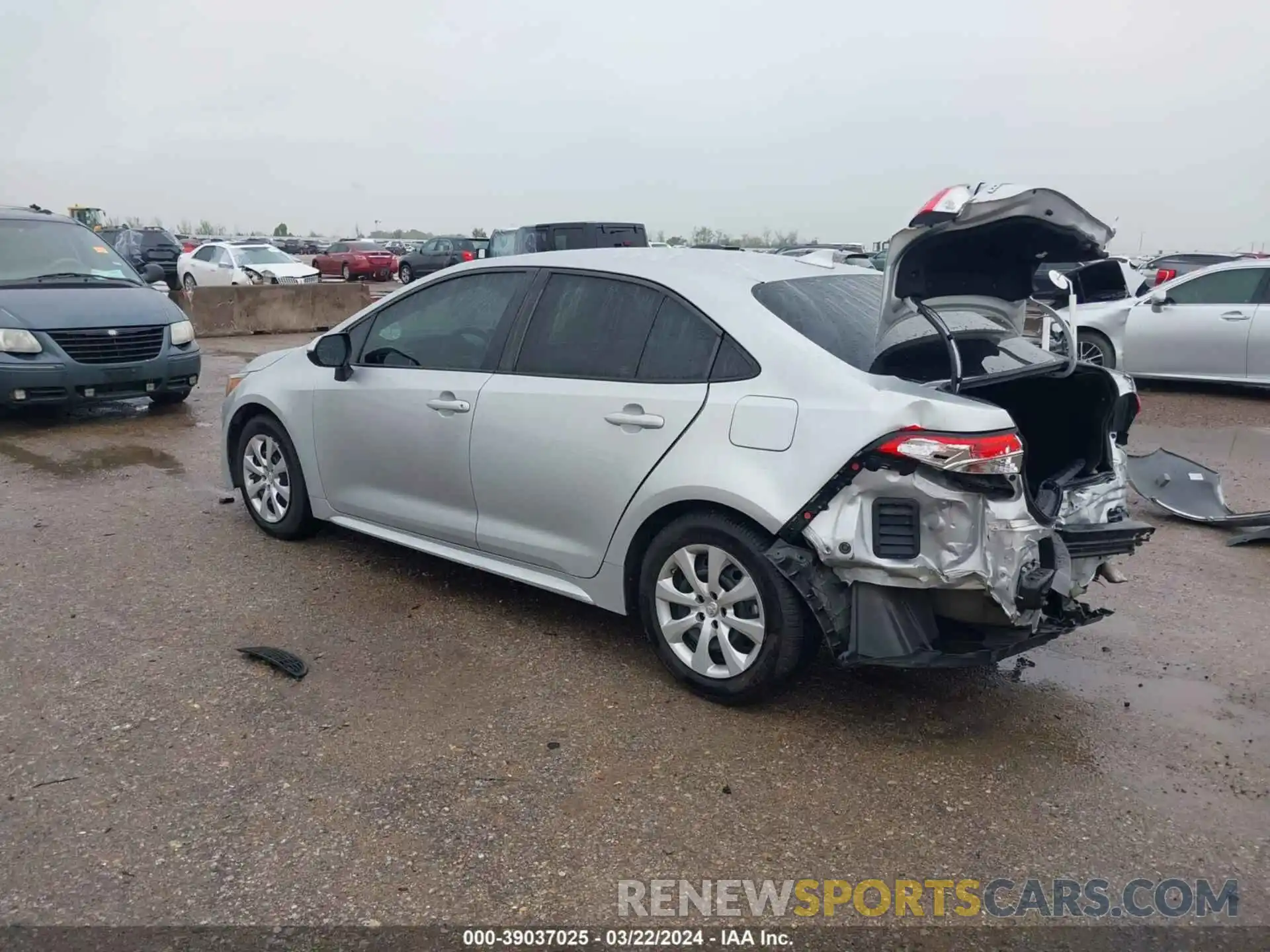 3 Photograph of a damaged car 5YFEPRAE6LP094587 TOYOTA COROLLA 2020