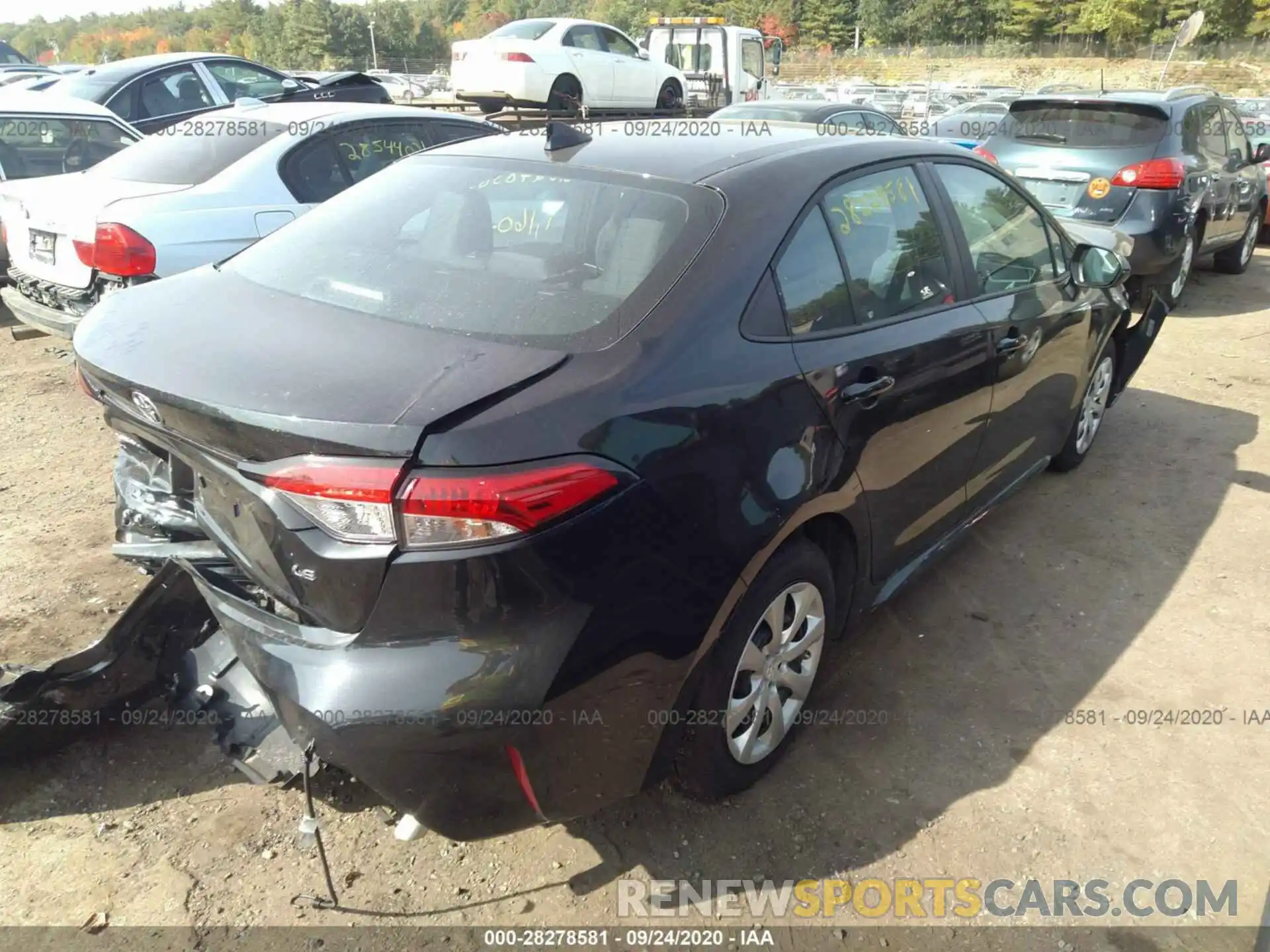 4 Photograph of a damaged car 5YFEPRAE6LP095173 TOYOTA COROLLA 2020