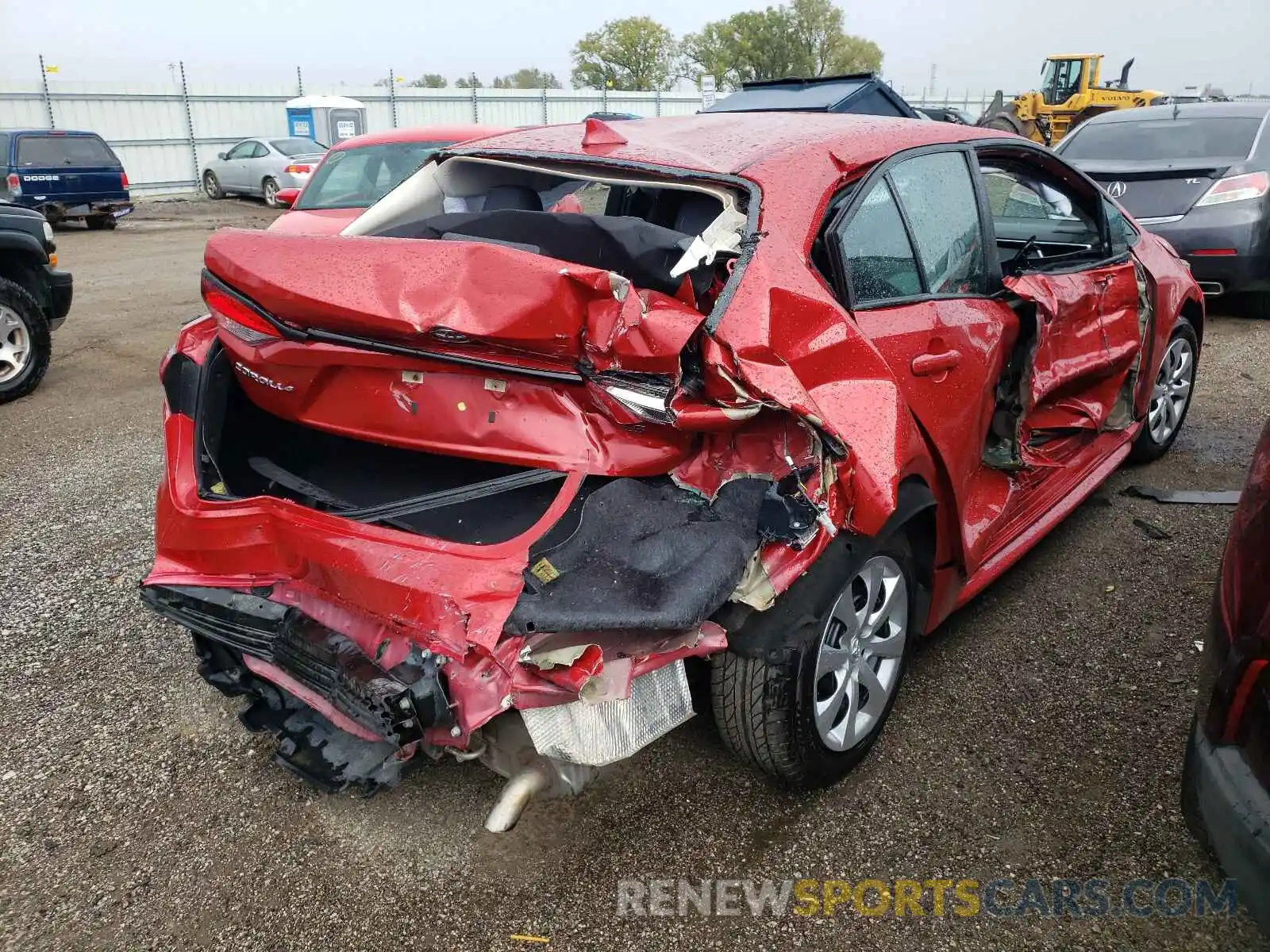 4 Photograph of a damaged car 5YFEPRAE6LP095481 TOYOTA COROLLA 2020