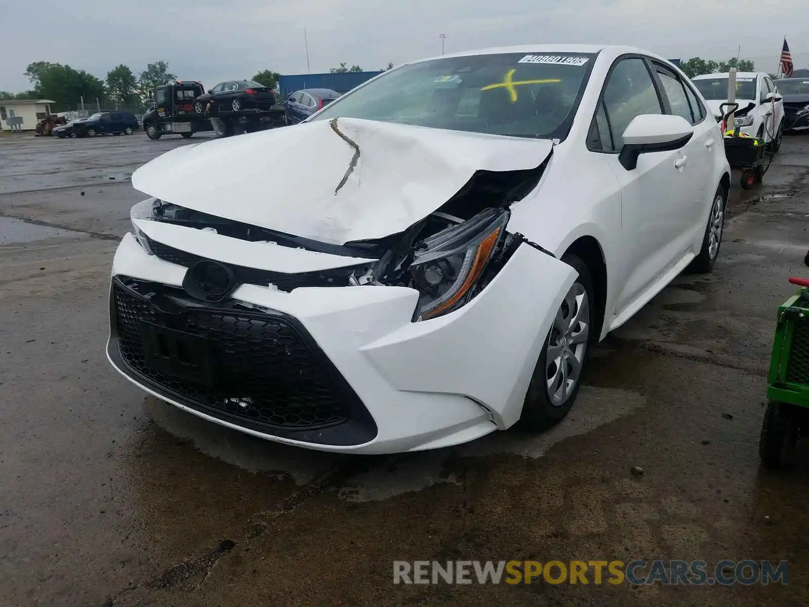 2 Photograph of a damaged car 5YFEPRAE6LP096727 TOYOTA COROLLA 2020