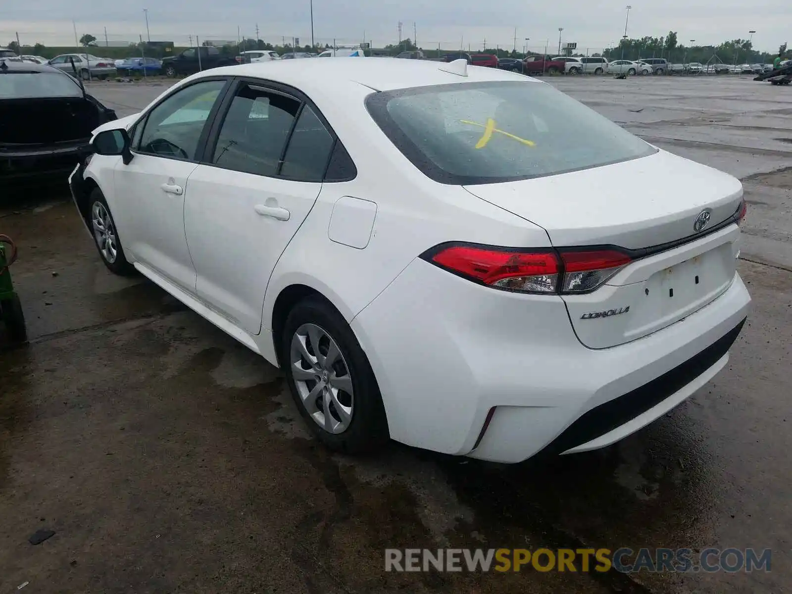 3 Photograph of a damaged car 5YFEPRAE6LP096727 TOYOTA COROLLA 2020