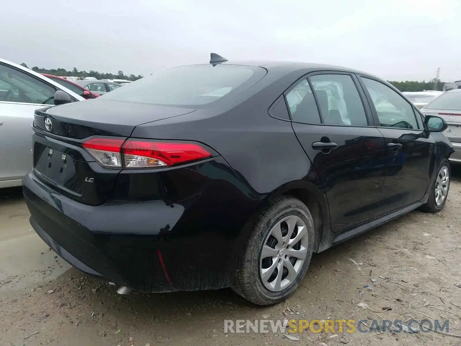 4 Photograph of a damaged car 5YFEPRAE6LP097067 TOYOTA COROLLA 2020