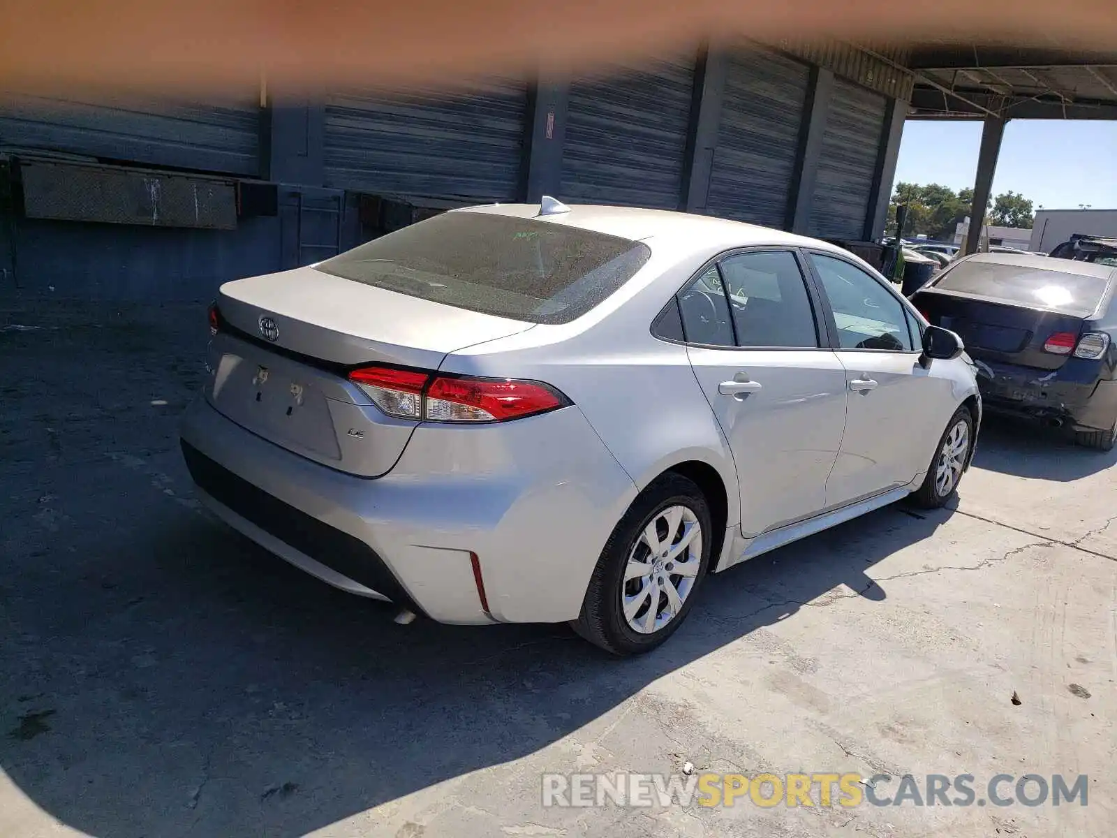 4 Photograph of a damaged car 5YFEPRAE6LP097408 TOYOTA COROLLA 2020