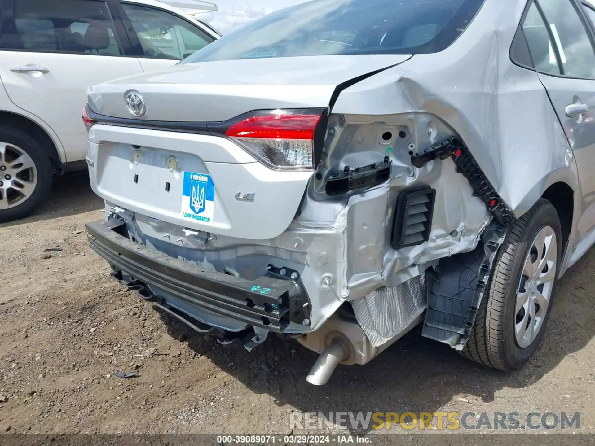 6 Photograph of a damaged car 5YFEPRAE6LP098011 TOYOTA COROLLA 2020
