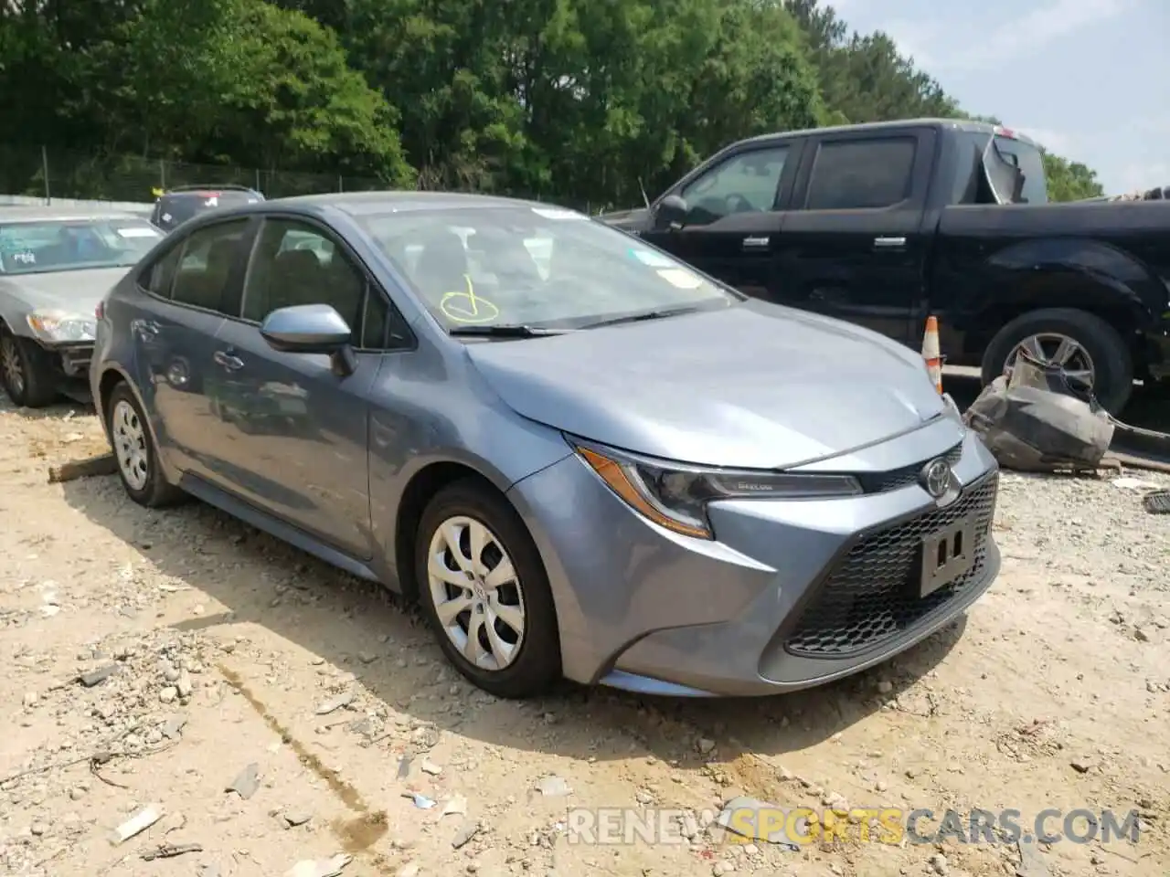 1 Photograph of a damaged car 5YFEPRAE6LP098137 TOYOTA COROLLA 2020