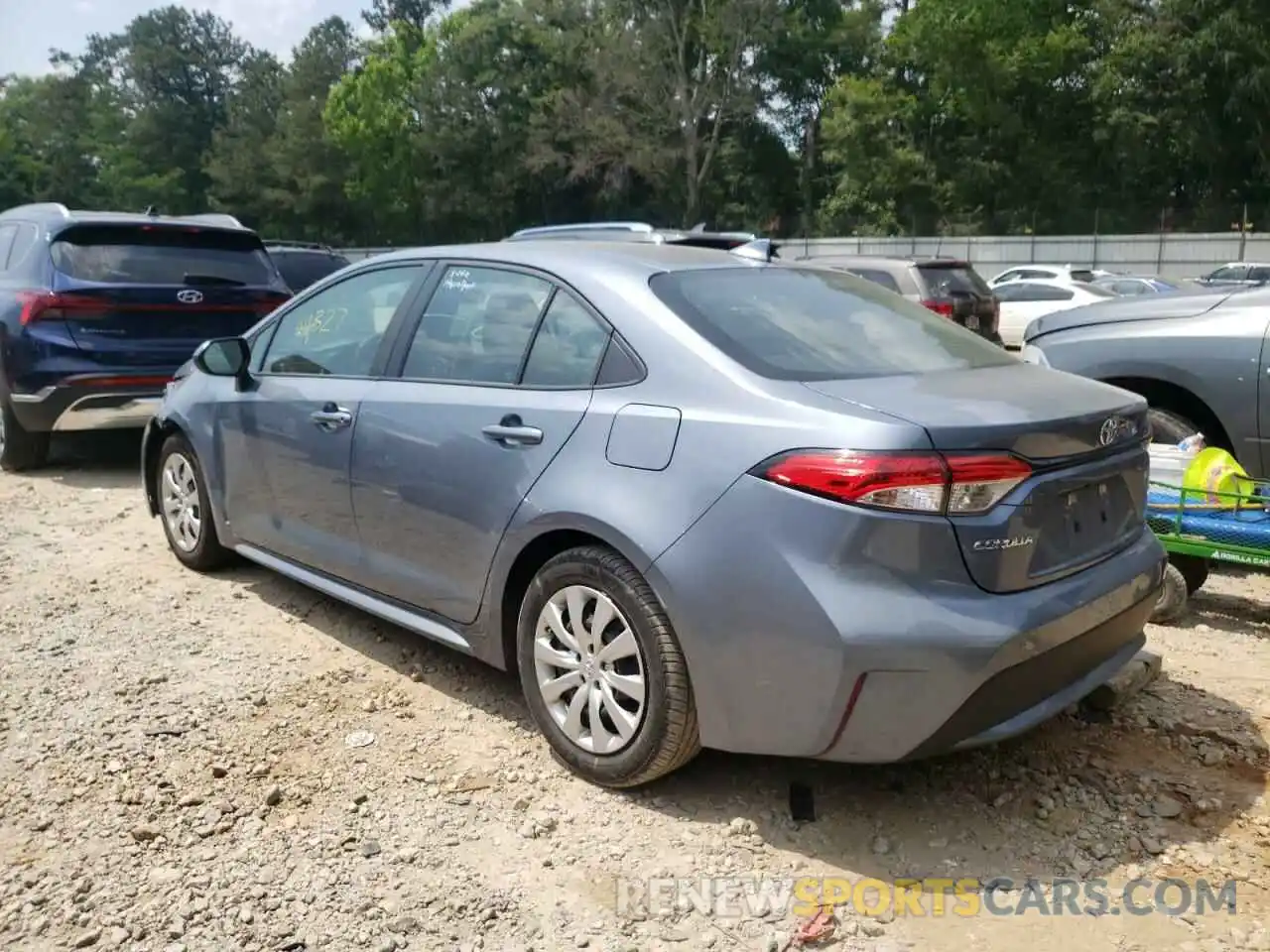 3 Photograph of a damaged car 5YFEPRAE6LP098137 TOYOTA COROLLA 2020