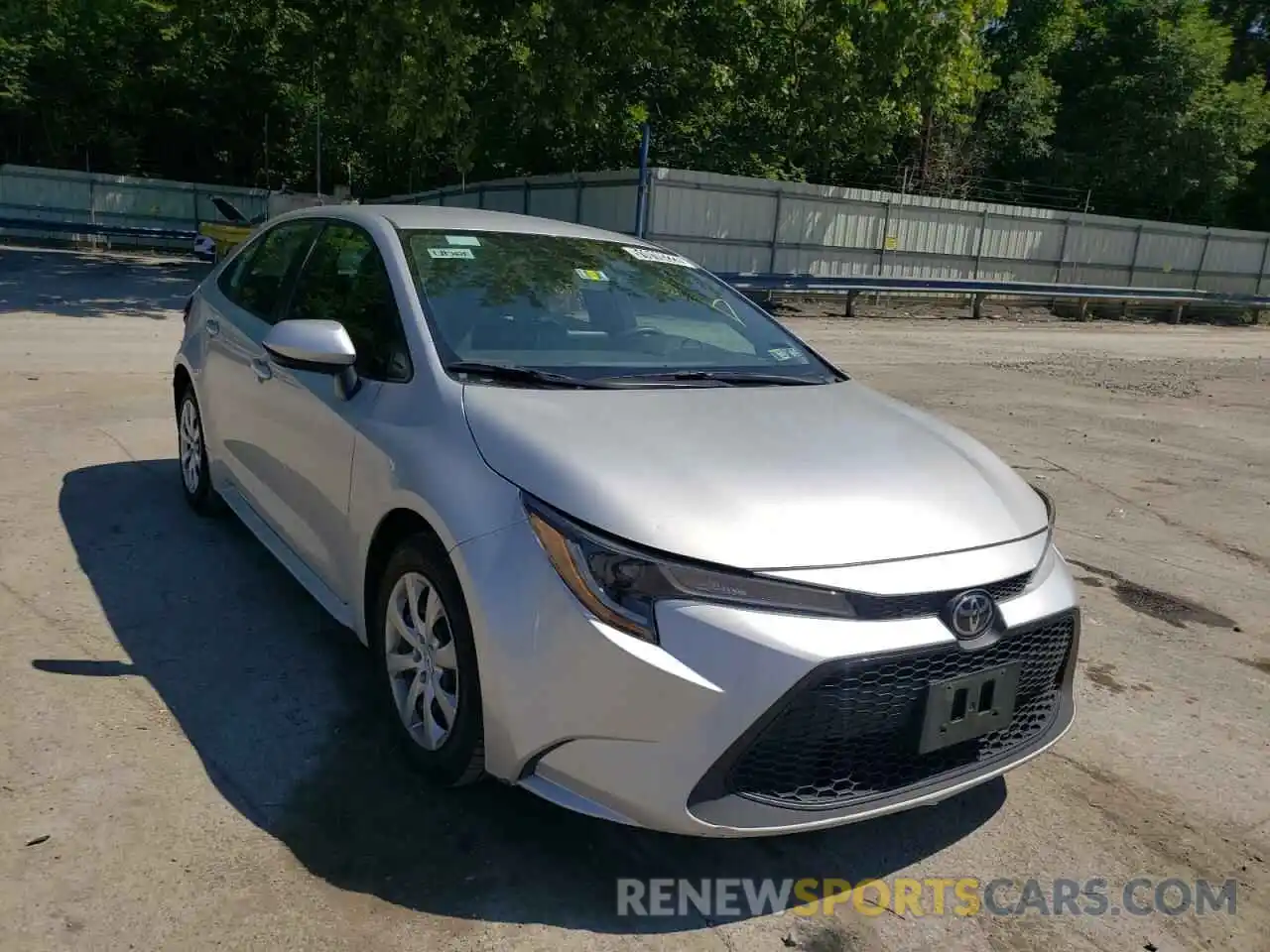 1 Photograph of a damaged car 5YFEPRAE6LP098266 TOYOTA COROLLA 2020