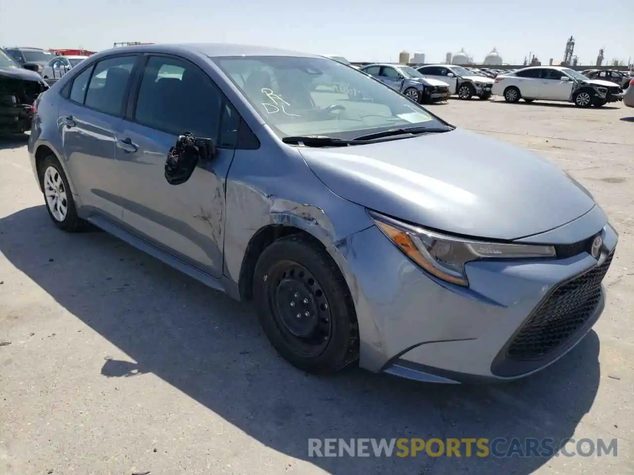 1 Photograph of a damaged car 5YFEPRAE6LP098672 TOYOTA COROLLA 2020