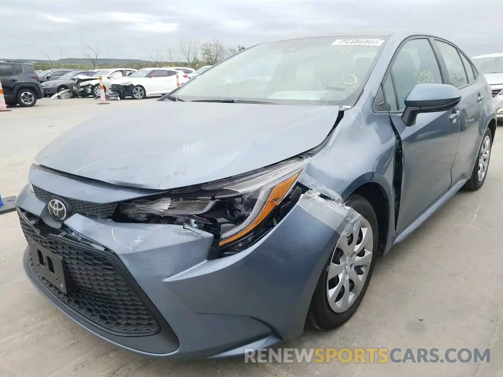 2 Photograph of a damaged car 5YFEPRAE6LP098784 TOYOTA COROLLA 2020