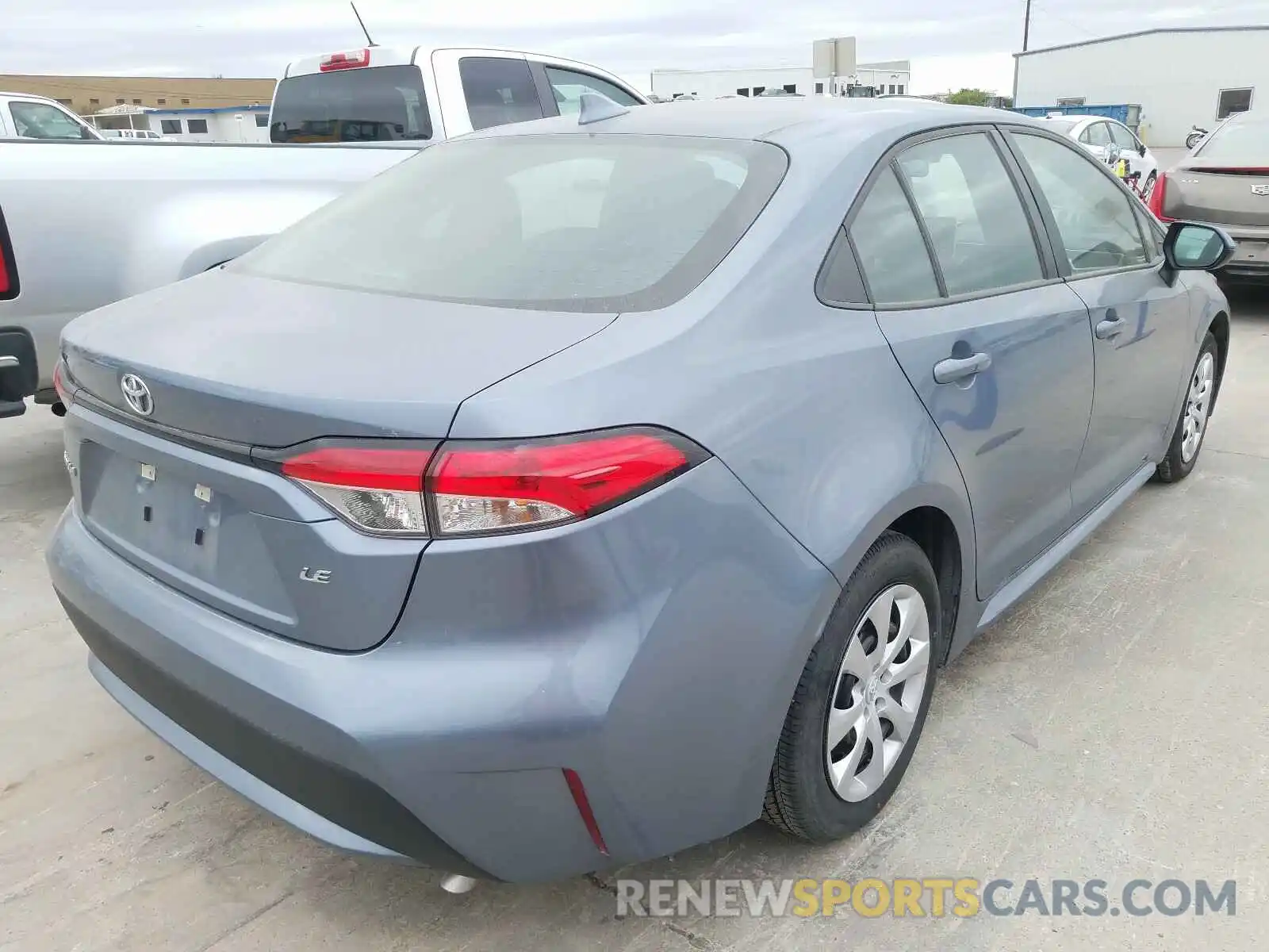 4 Photograph of a damaged car 5YFEPRAE6LP098784 TOYOTA COROLLA 2020