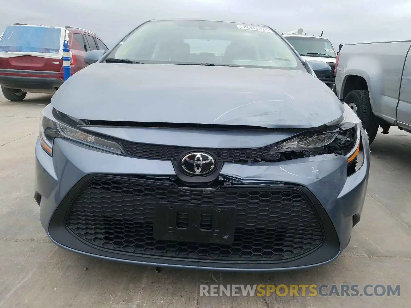 9 Photograph of a damaged car 5YFEPRAE6LP098784 TOYOTA COROLLA 2020