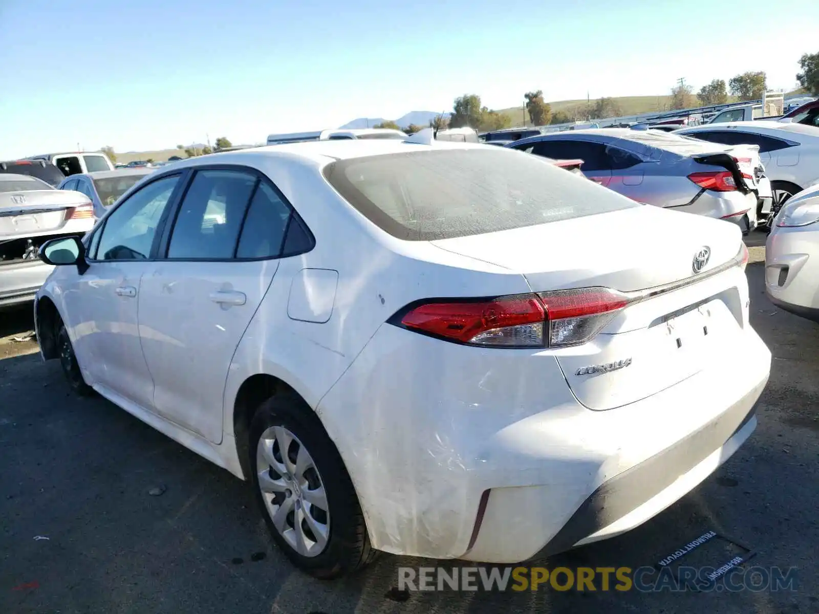 3 Photograph of a damaged car 5YFEPRAE6LP099255 TOYOTA COROLLA 2020