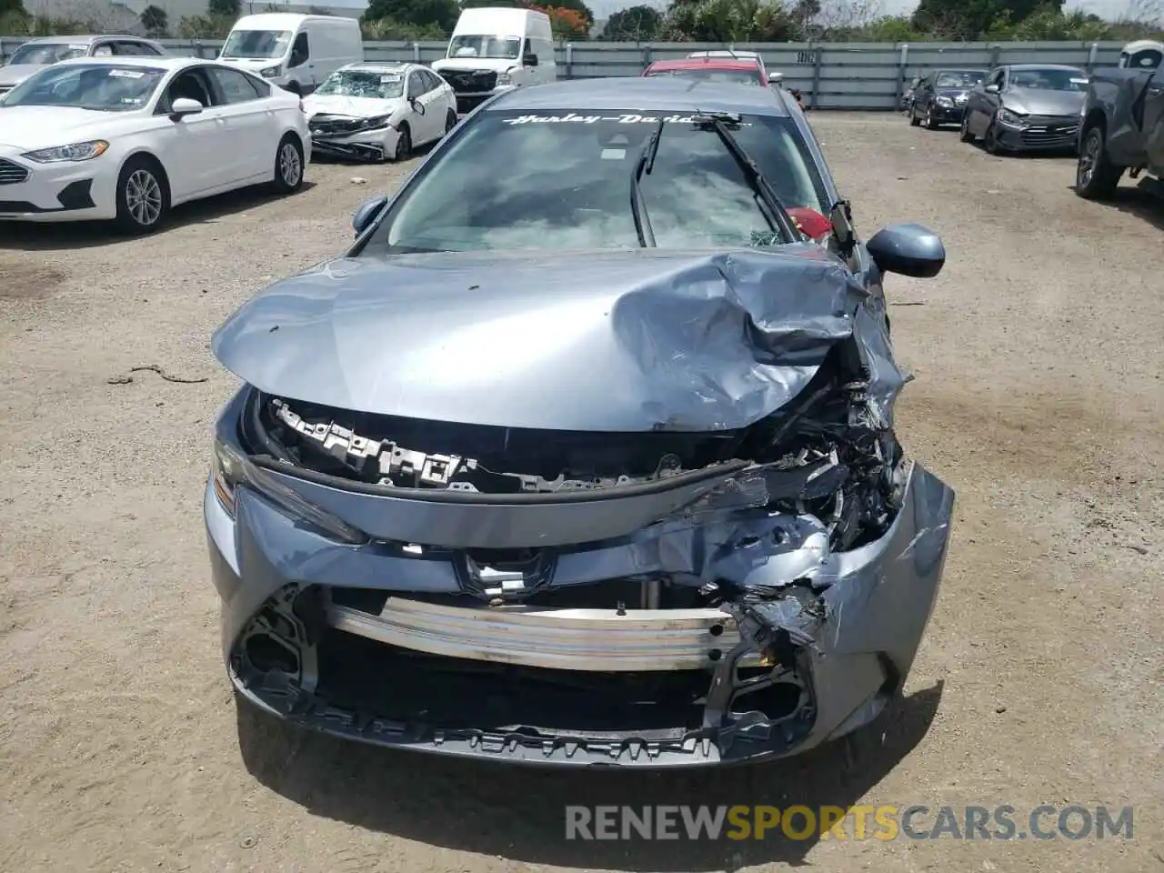 9 Photograph of a damaged car 5YFEPRAE6LP099546 TOYOTA COROLLA 2020