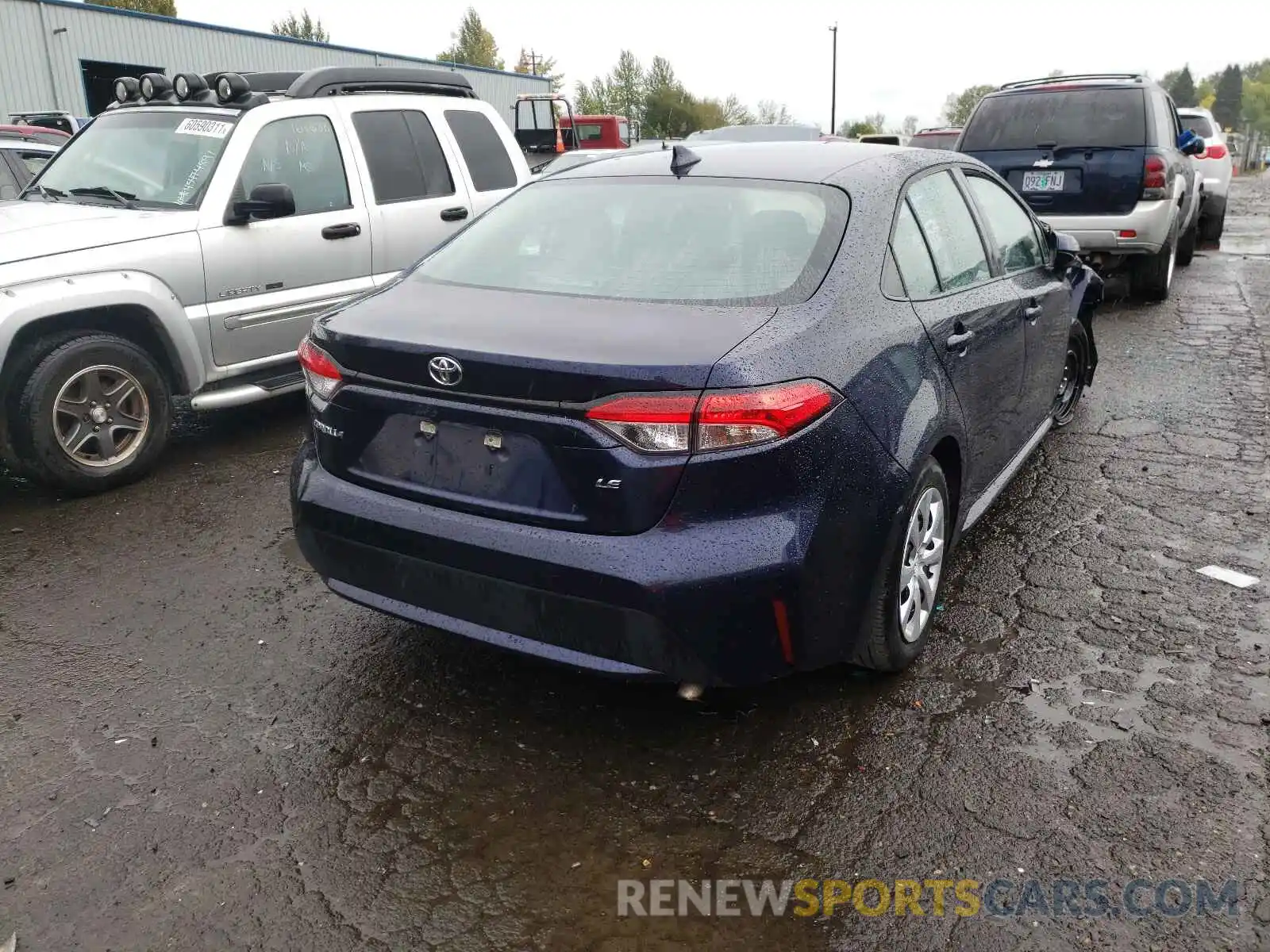 4 Photograph of a damaged car 5YFEPRAE6LP100159 TOYOTA COROLLA 2020