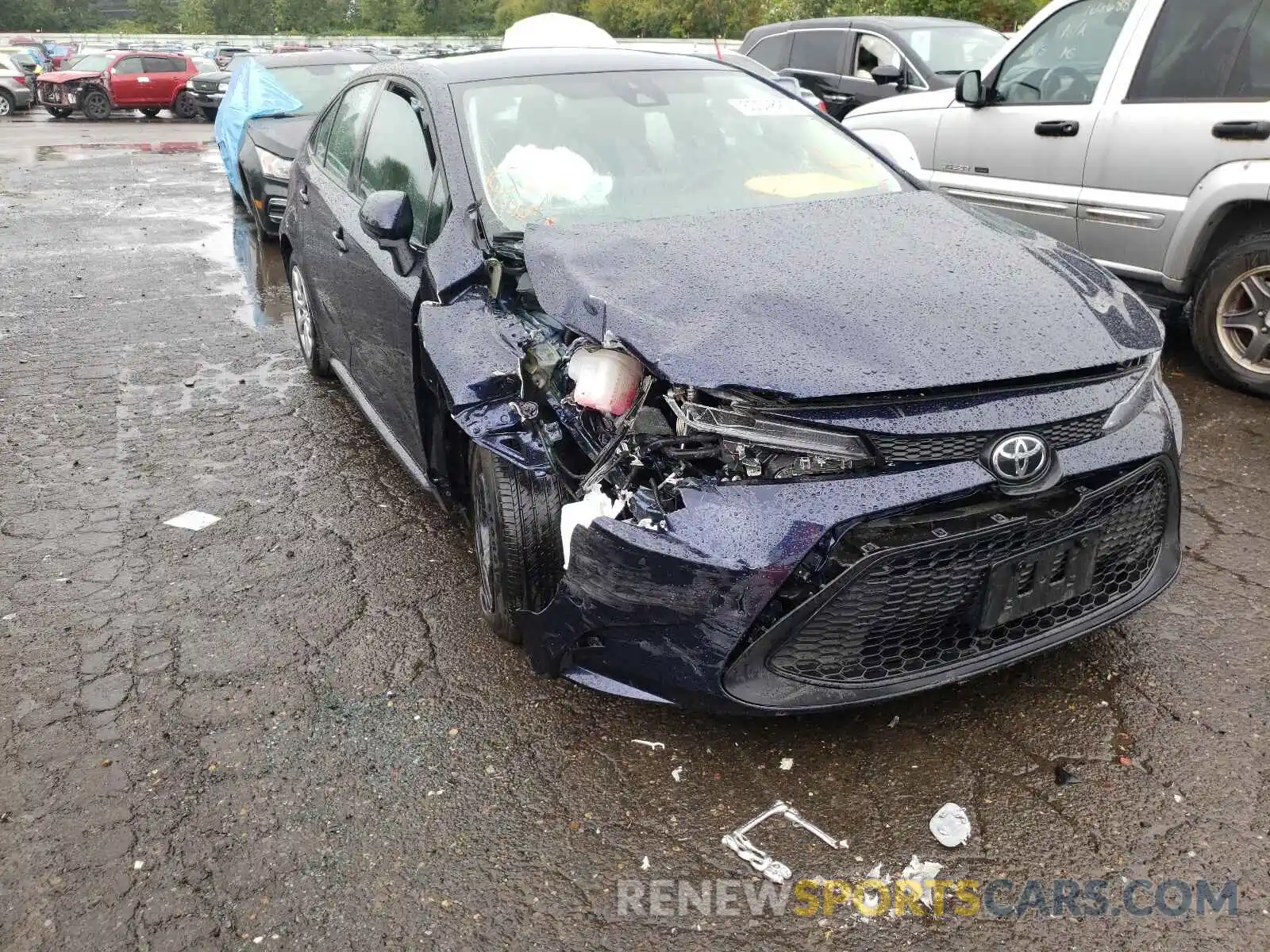 9 Photograph of a damaged car 5YFEPRAE6LP100159 TOYOTA COROLLA 2020