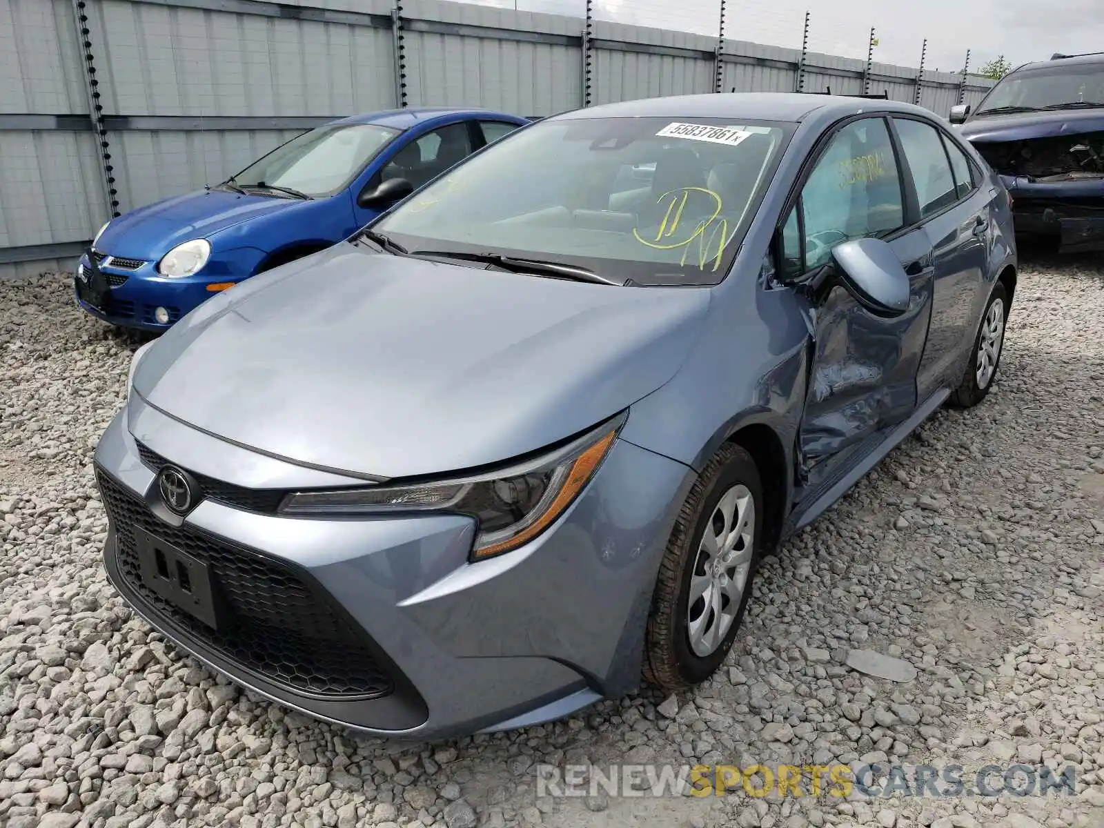 2 Photograph of a damaged car 5YFEPRAE6LP102252 TOYOTA COROLLA 2020