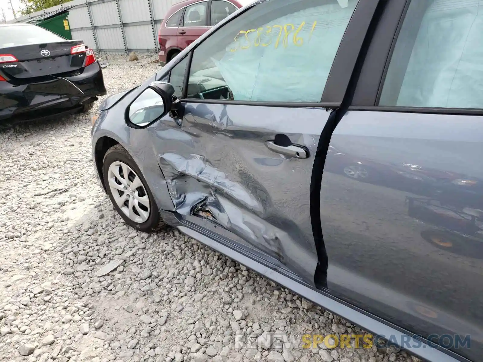 9 Photograph of a damaged car 5YFEPRAE6LP102252 TOYOTA COROLLA 2020