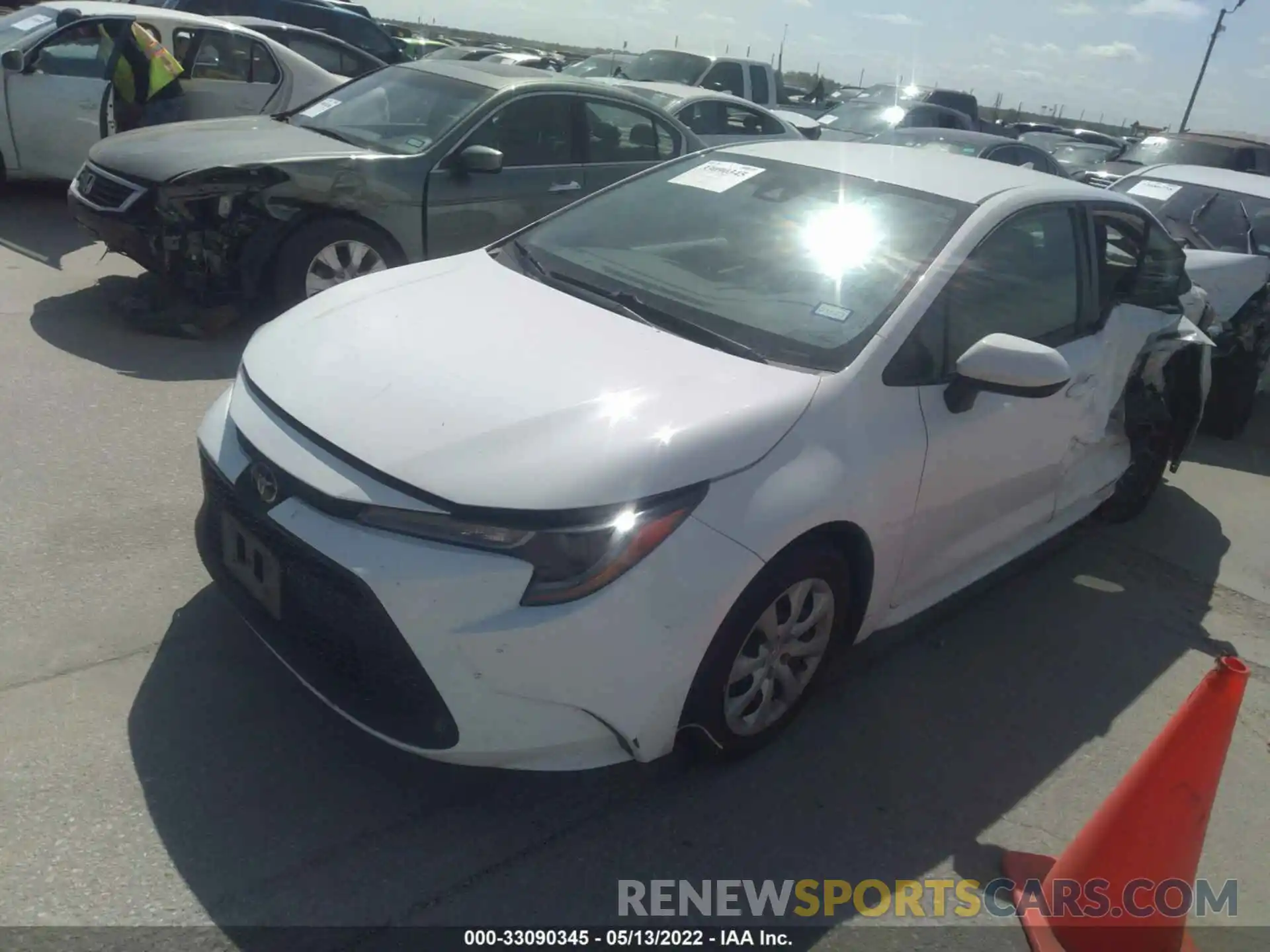 2 Photograph of a damaged car 5YFEPRAE6LP102283 TOYOTA COROLLA 2020