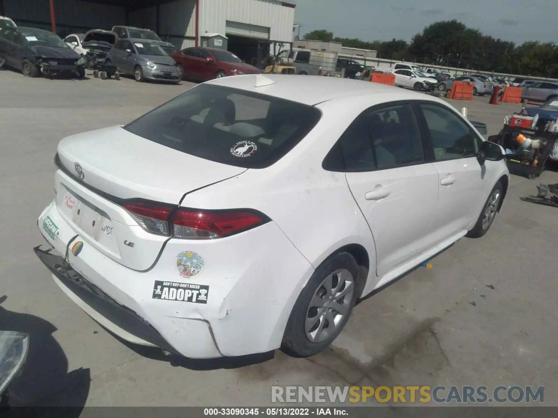 4 Photograph of a damaged car 5YFEPRAE6LP102283 TOYOTA COROLLA 2020